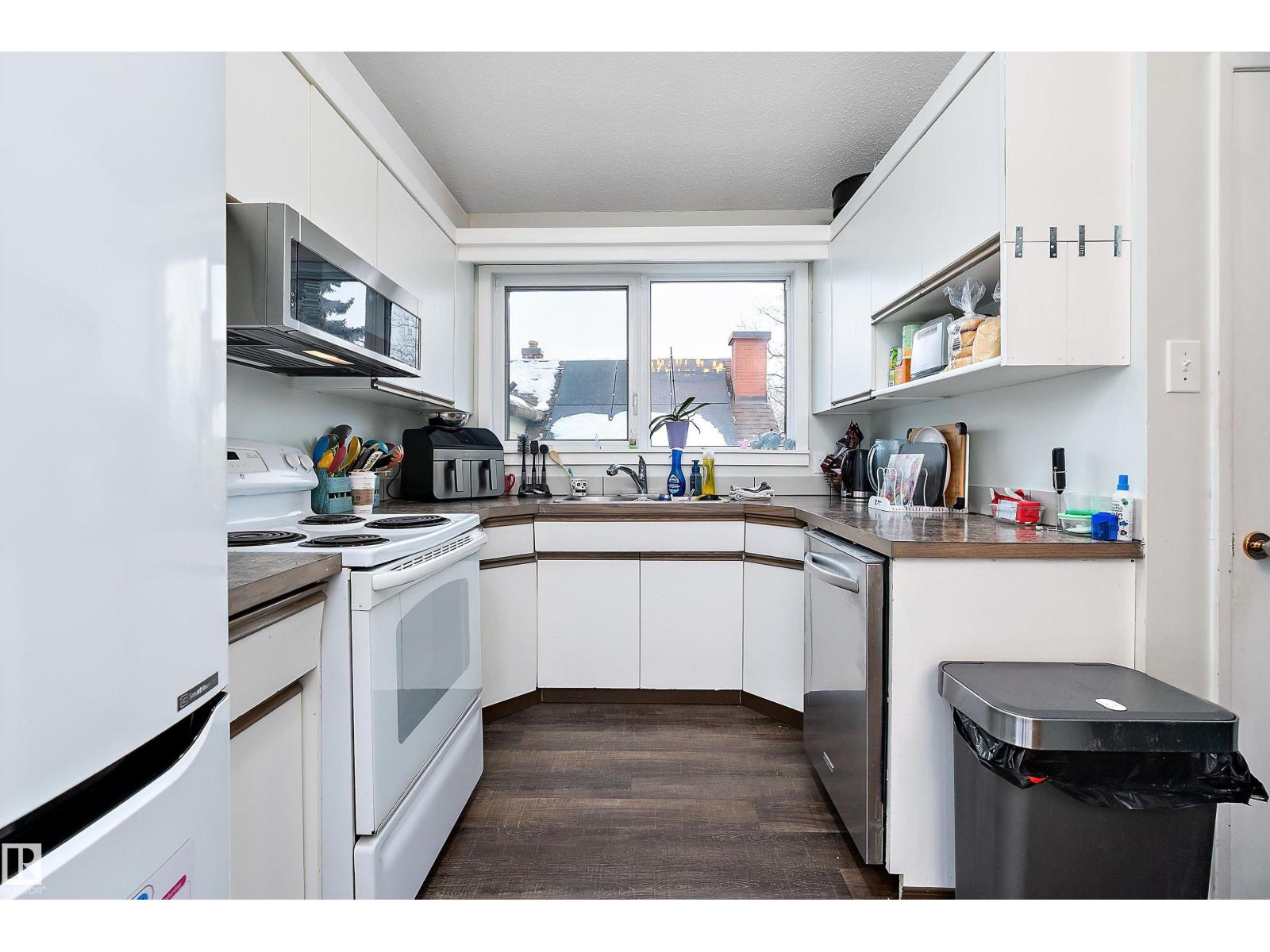 9714 88 Av Nw, Edmonton, Alberta  T6E 2P9 - Photo 6 - E4470944