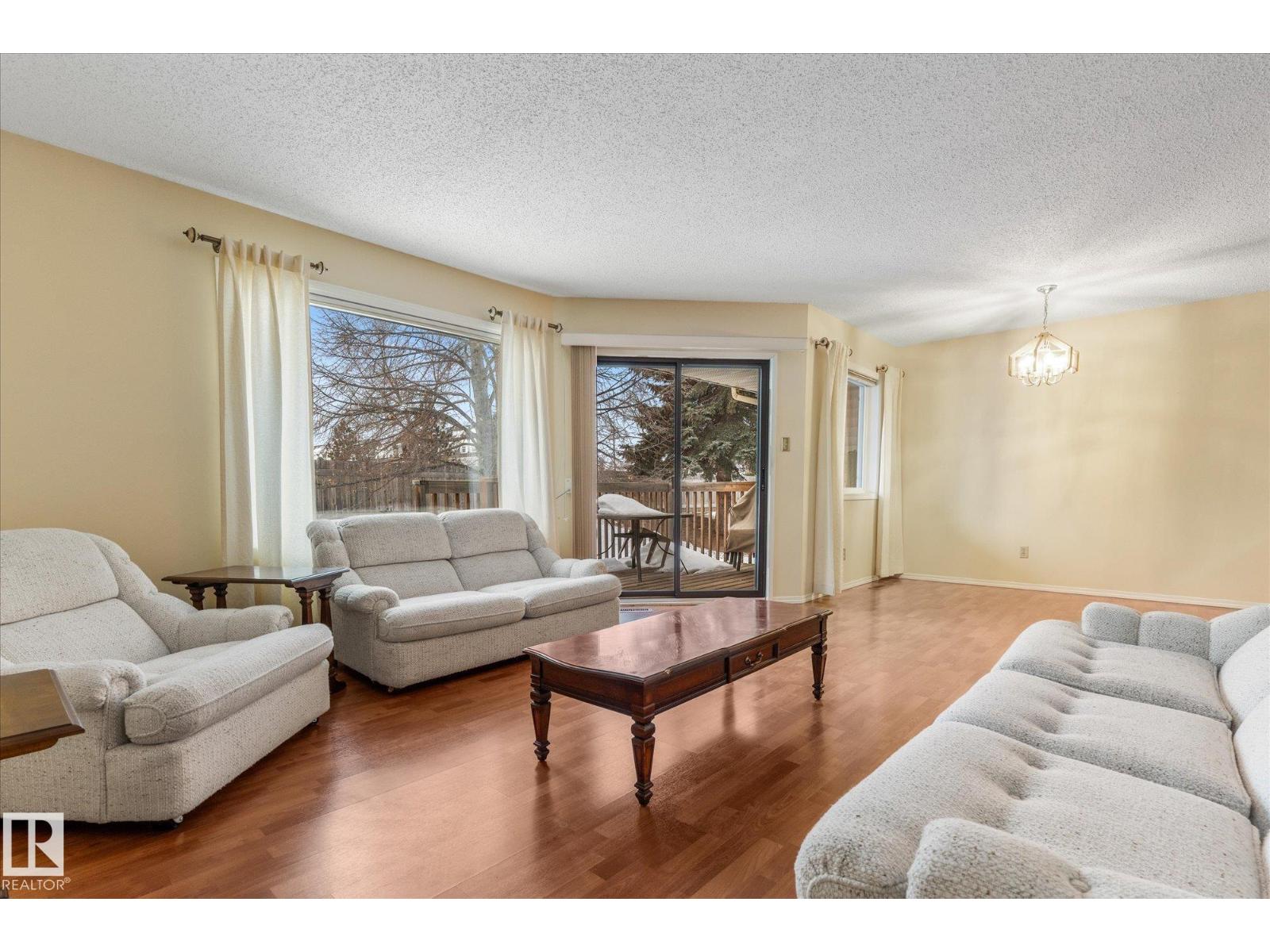 10728 153 Av Nw, Edmonton, Alberta  T5X 5T9 - Photo 9 - E4470948