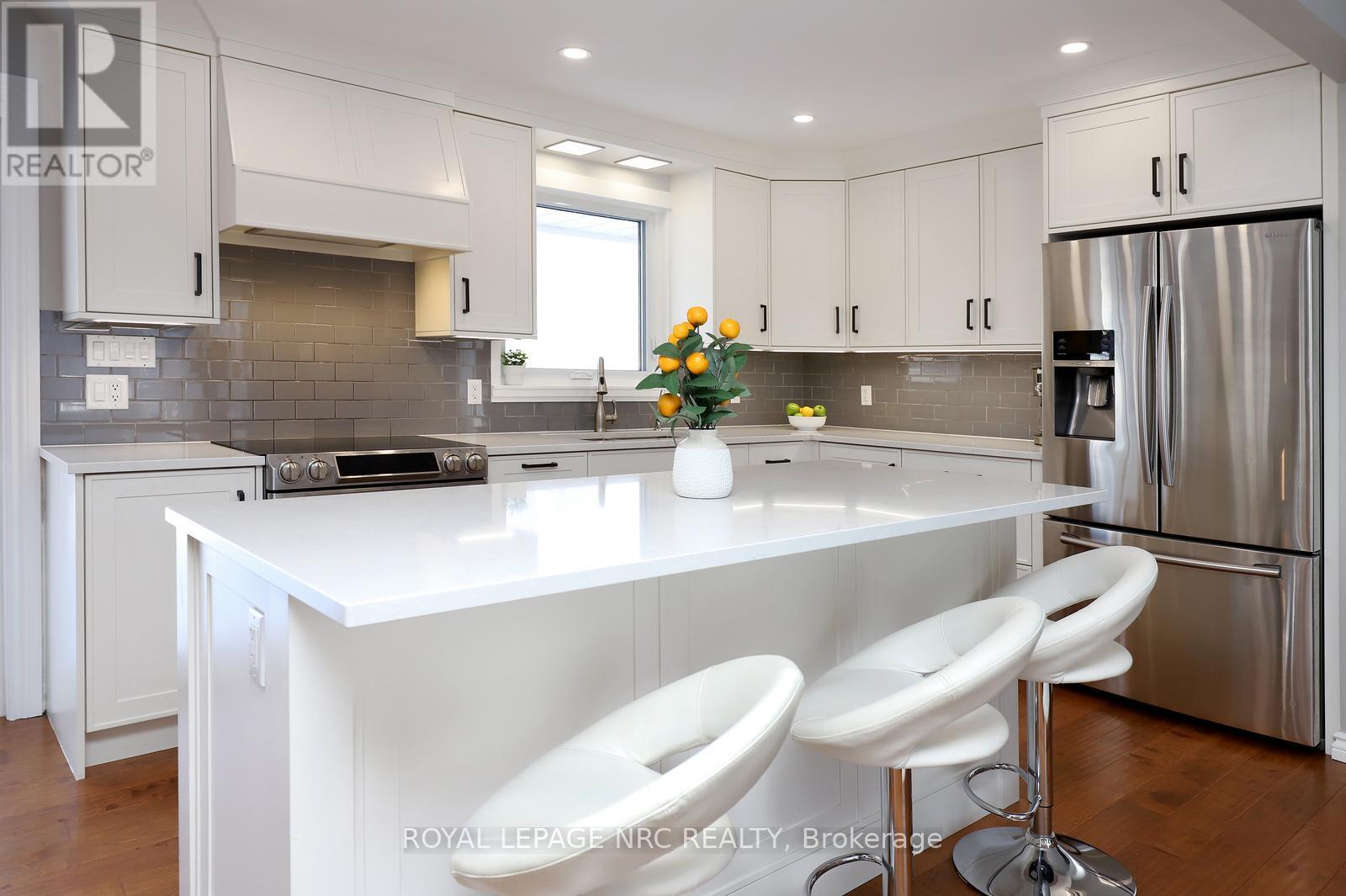 5131 Charles Street, Lincoln, Ontario  L3J 0K6 - Photo 11 - X12726306