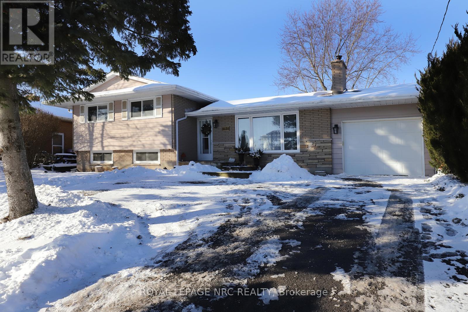 5131 Charles Street, Lincoln, Ontario  L3J 0K6 - Photo 2 - X12726306