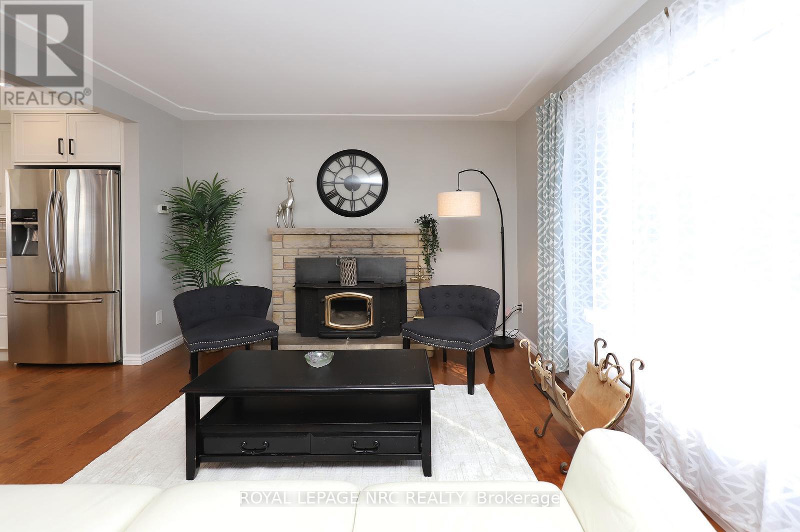 5131 Charles Street, Lincoln, Ontario  L3J 0K6 - Photo 7 - X12726306