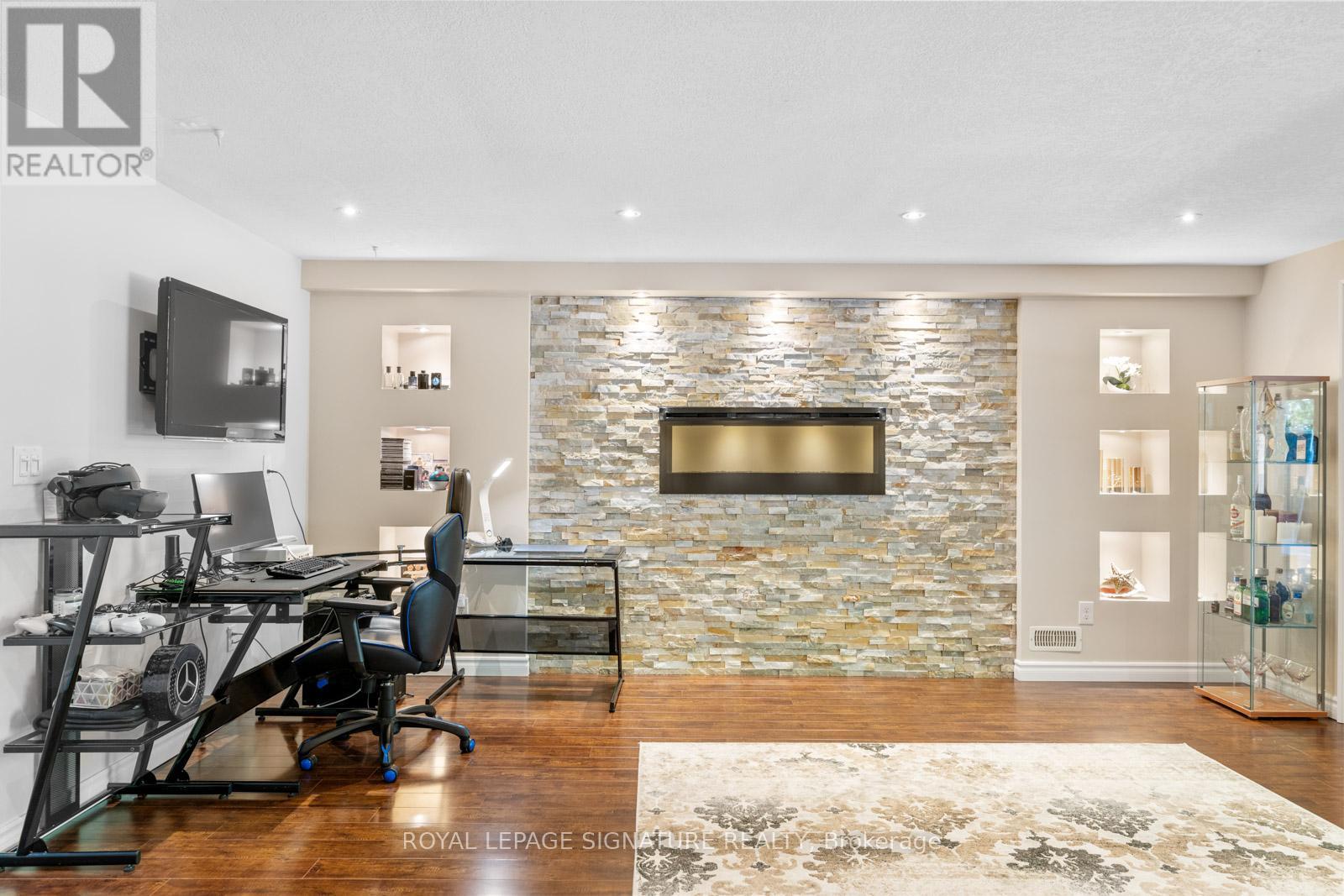 704 Robert Ferrie Drive, Kitchener, Ontario  N2R 0B2 - Photo 34 - X12725422