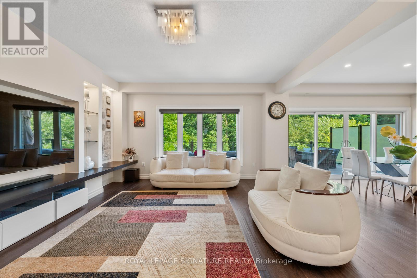 704 Robert Ferrie Drive, Kitchener, Ontario  N2R 0B2 - Photo 8 - X12725422