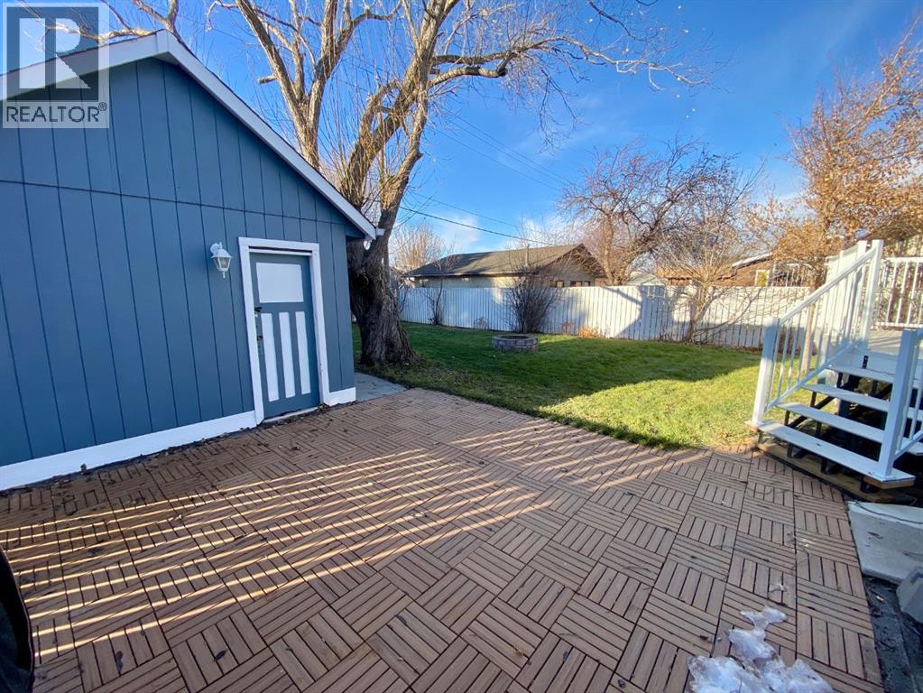 1102 Cameron Road  S, Lethbridge, Alberta  T1K 4B3 - Photo 40 - A2274892