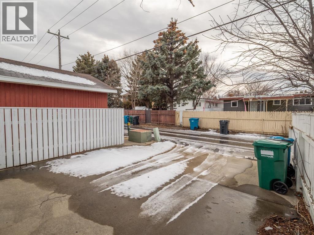 1102 Cameron Road  S, Lethbridge, Alberta  T1K 4B3 - Photo 48 - A2274892