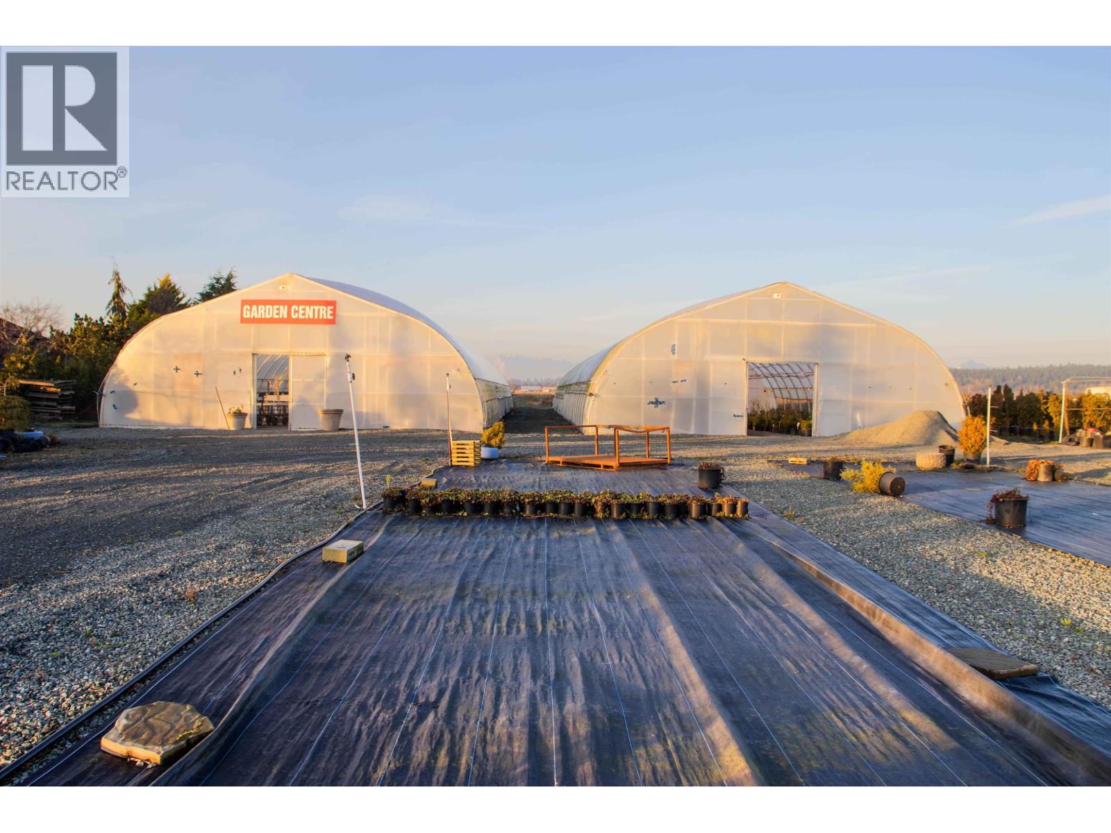 10641 Ladner Trunk Road, Delta, British Columbia  V4G 1K2 - Photo 2 - R3081834