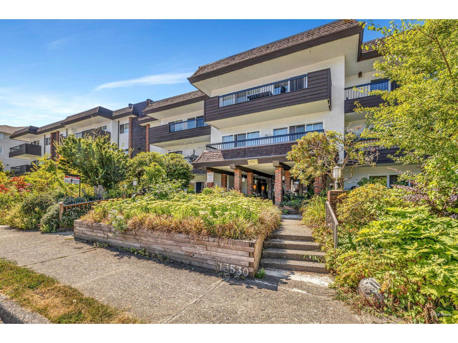 304 13530 HILTON ROAD, Surrey, British Columbia