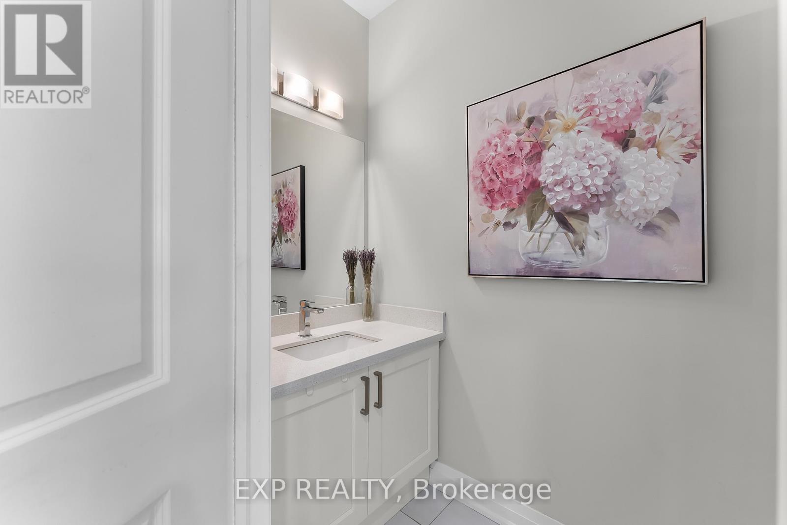 8 Leeson Street, St. Catharines, Ontario  L2T 2R1 - Photo 15 - X12726344