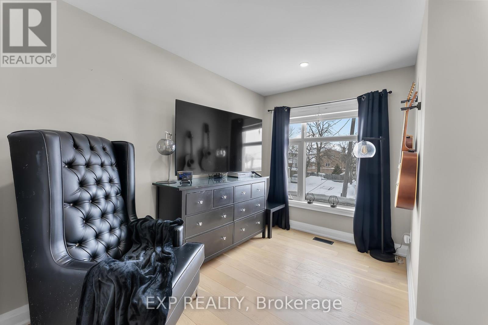 8 Leeson Street, St. Catharines, Ontario  L2T 2R1 - Photo 19 - X12726344