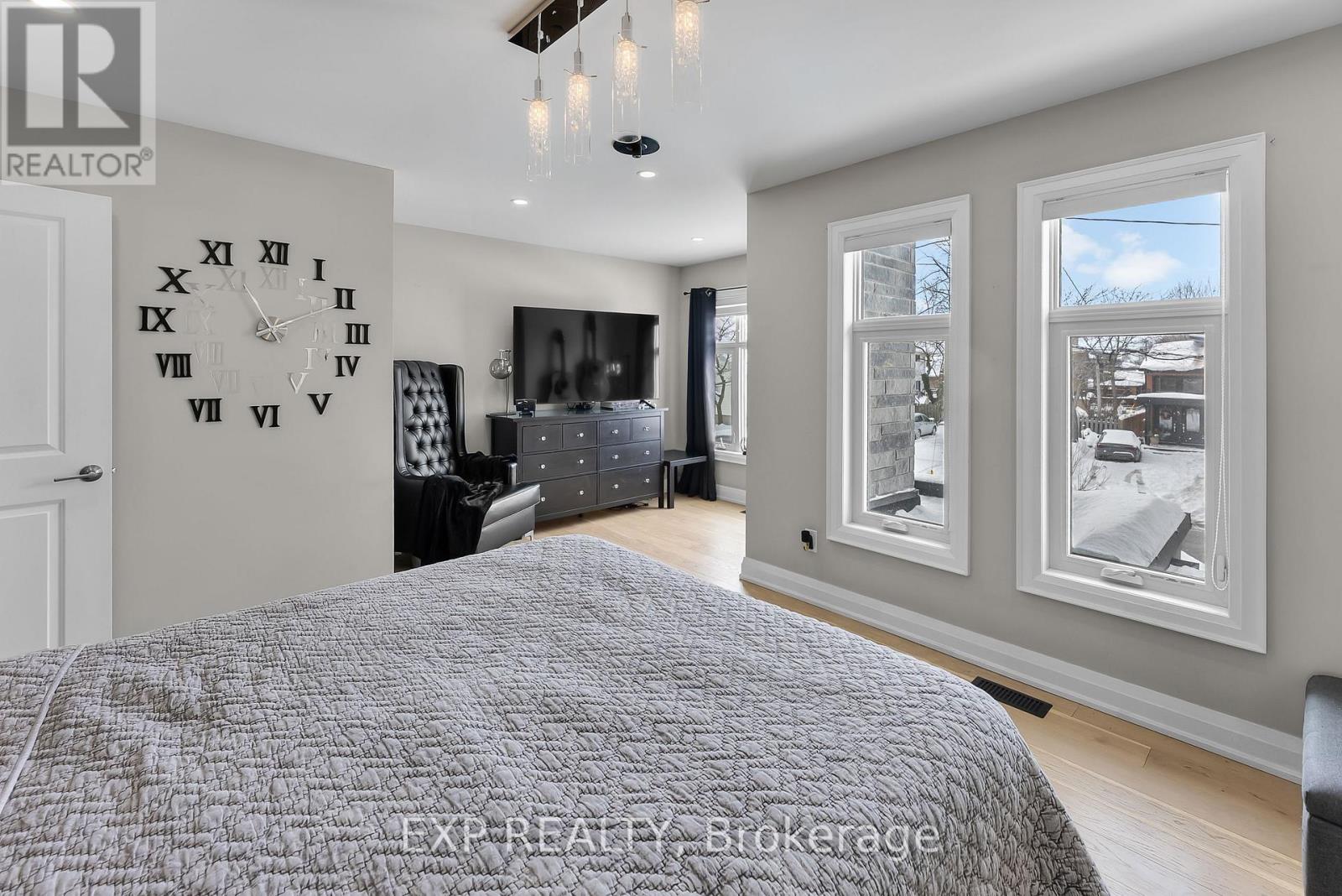 8 Leeson Street, St. Catharines, Ontario  L2T 2R1 - Photo 25 - X12726344