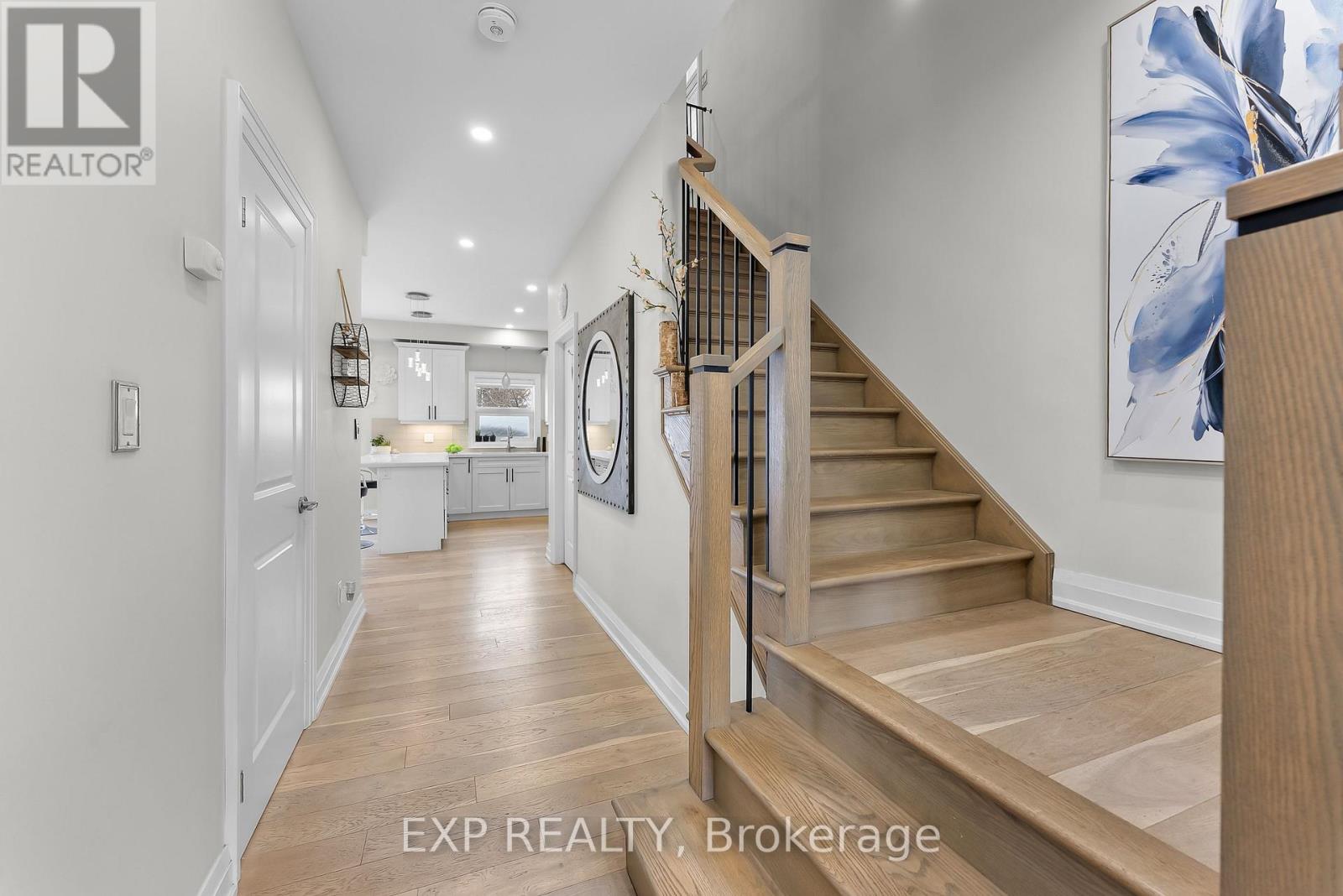 8 Leeson Street, St. Catharines, Ontario  L2T 2R1 - Photo 4 - X12726344