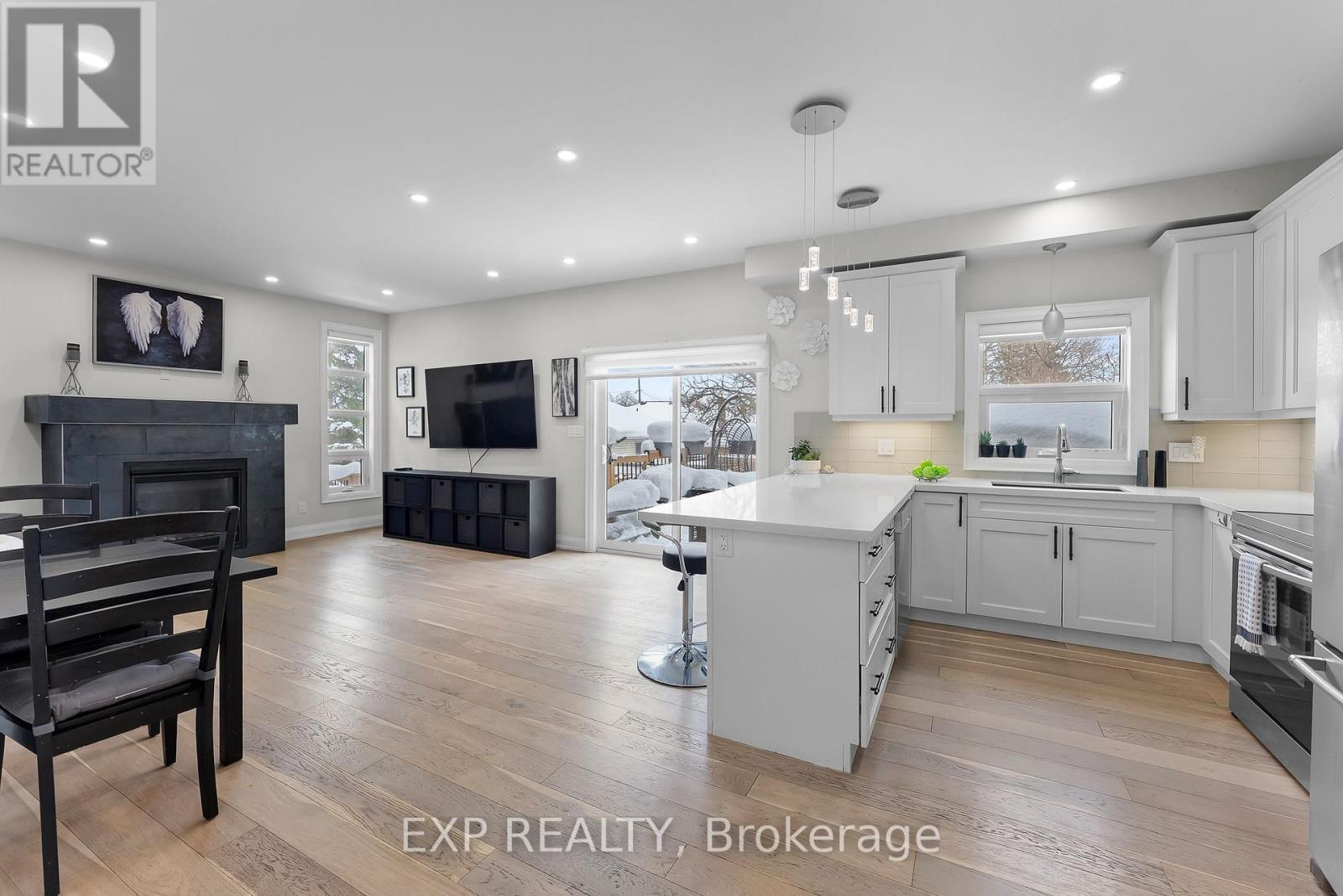 8 Leeson Street, St. Catharines, Ontario  L2T 2R1 - Photo 7 - X12726344