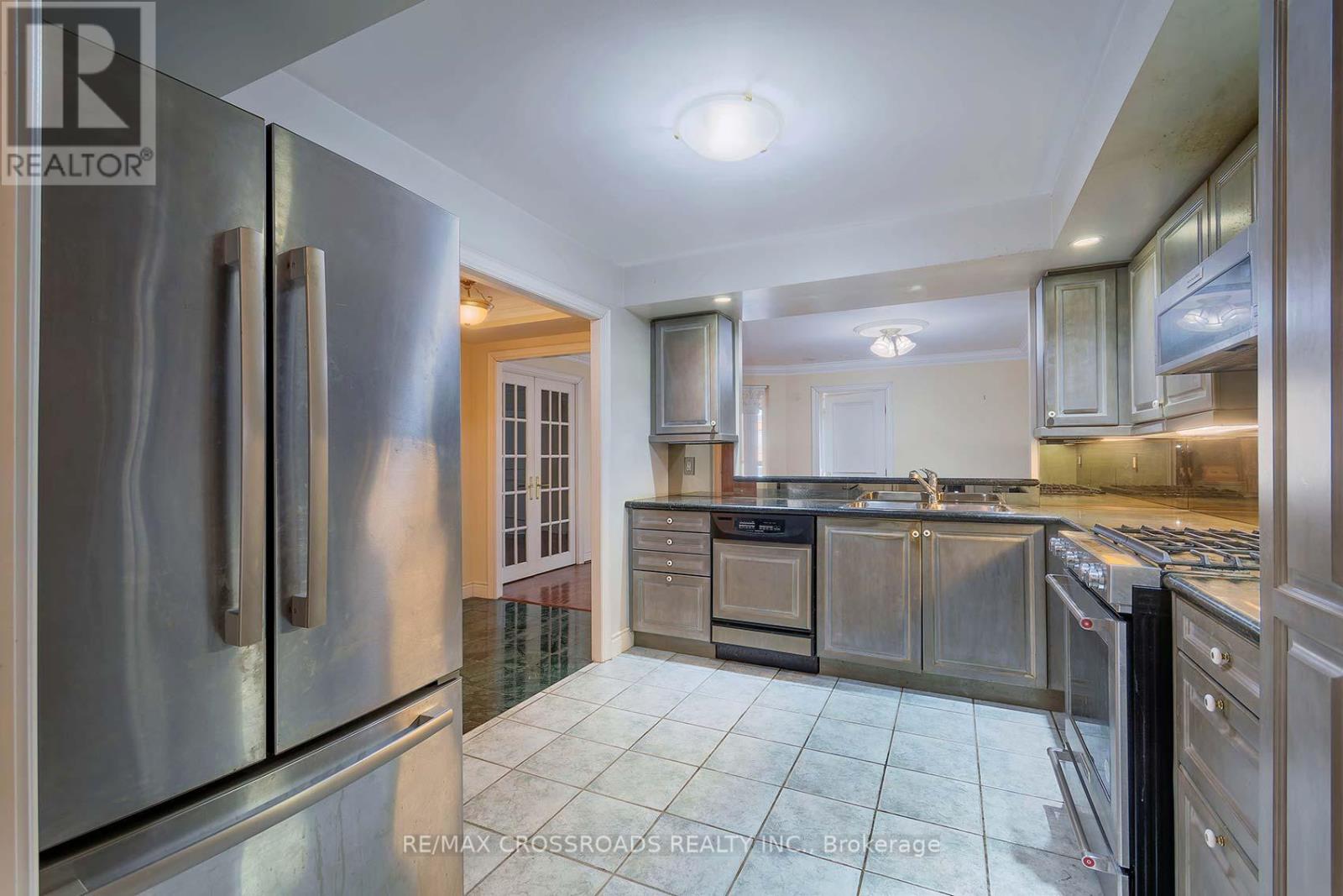 737 - 3600 Yonge Street, Toronto, Ontario  M4N 2N6 - Photo 23 - C12718832