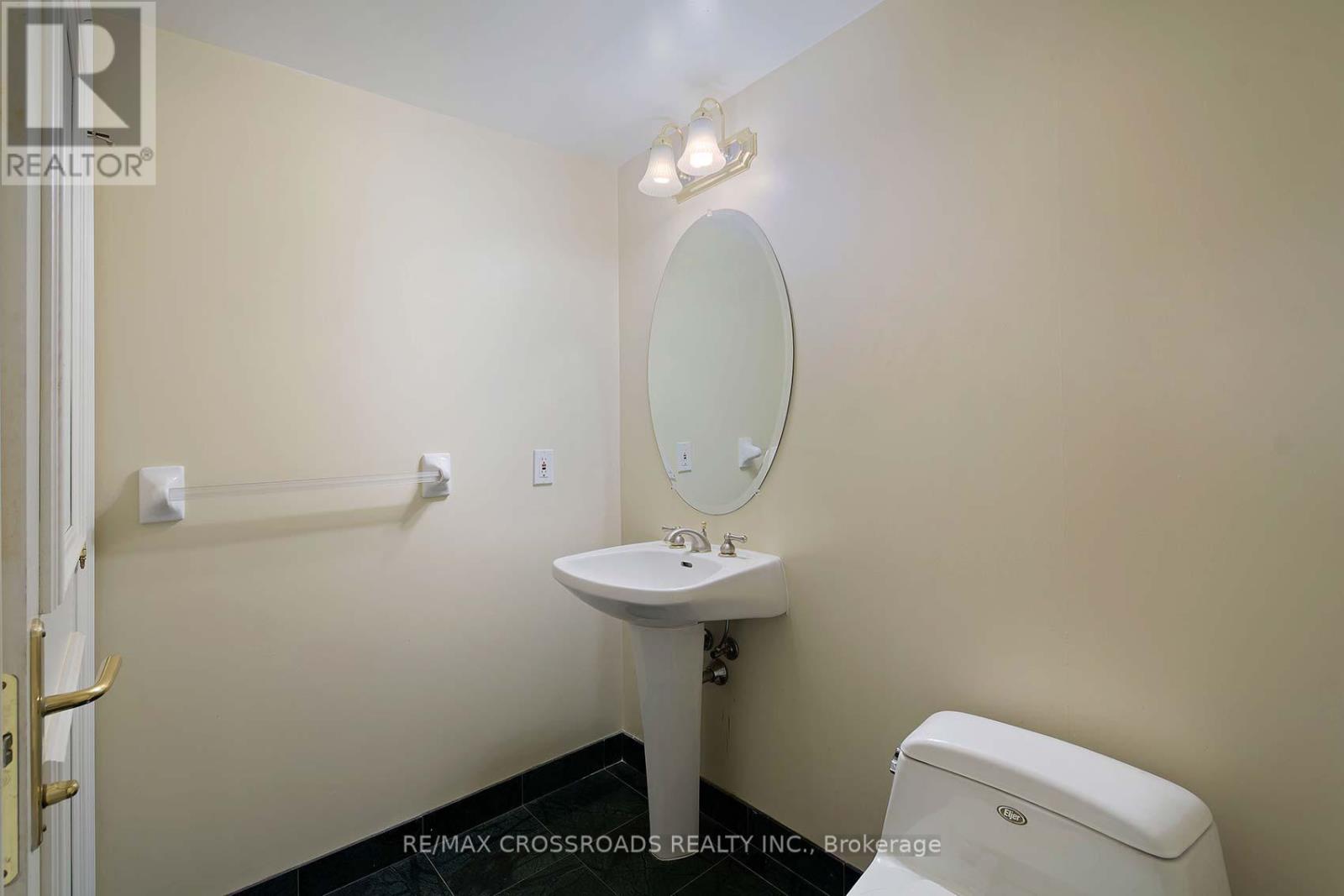 737 - 3600 Yonge Street, Toronto, Ontario  M4N 2N6 - Photo 29 - C12718832