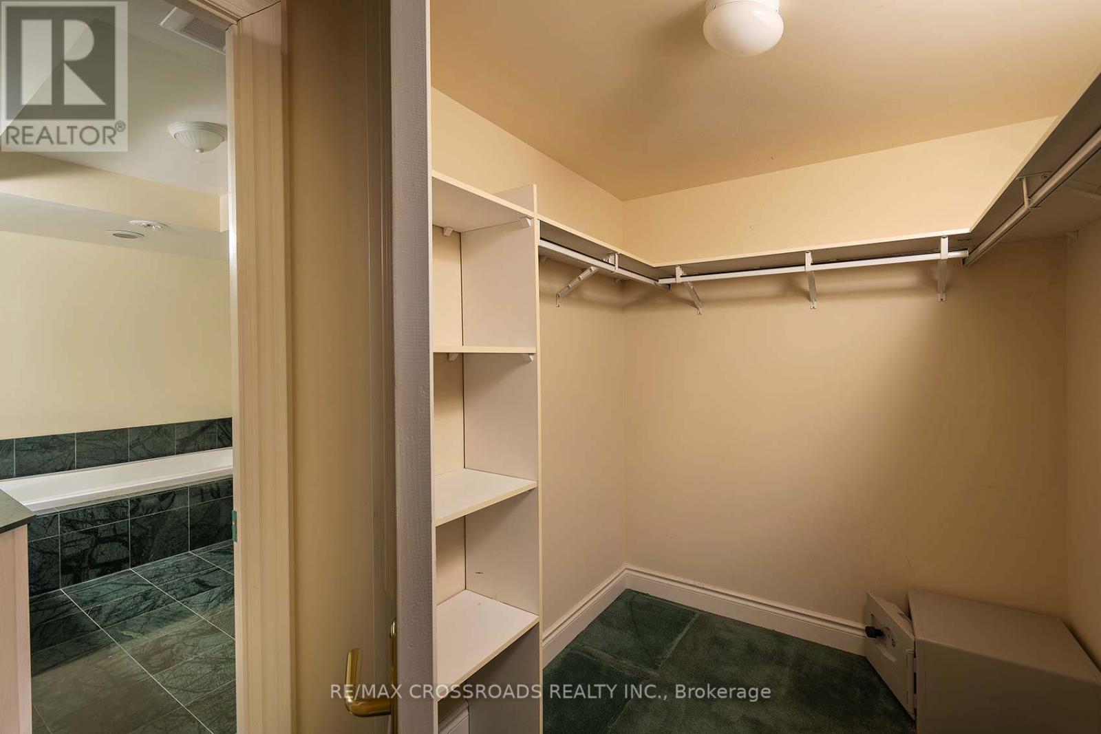 737 - 3600 Yonge Street, Toronto, Ontario  M4N 2N6 - Photo 36 - C12718832