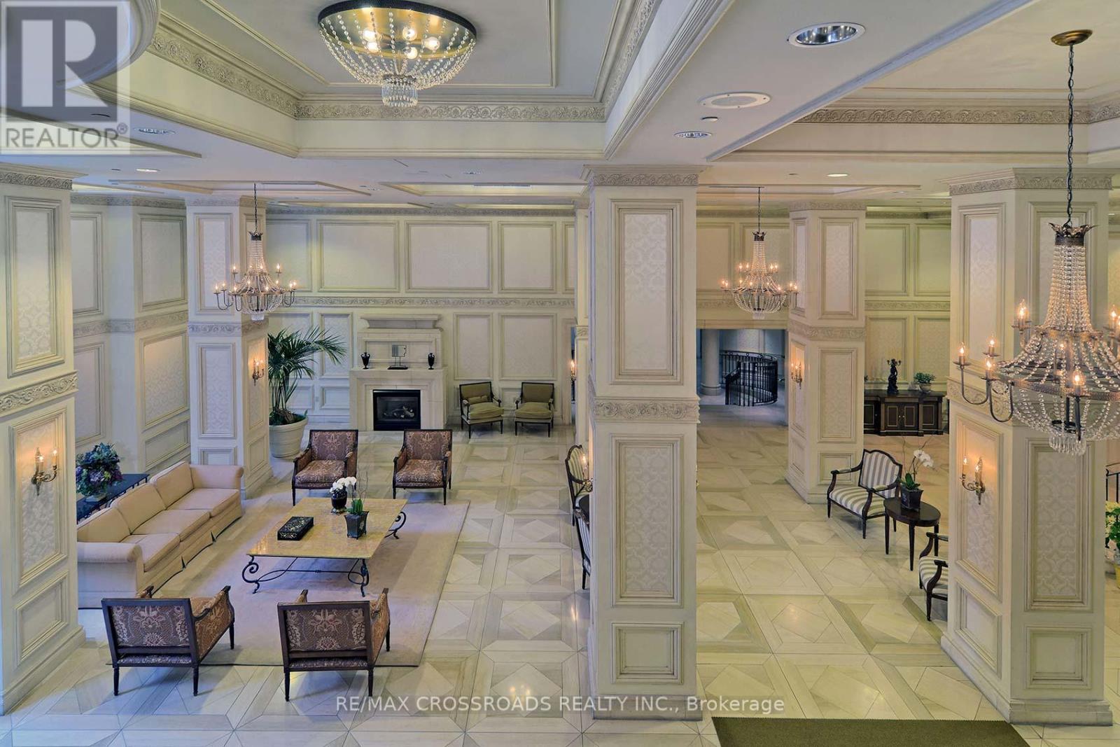 737 - 3600 Yonge Street, Toronto, Ontario  M4N 2N6 - Photo 4 - C12718832