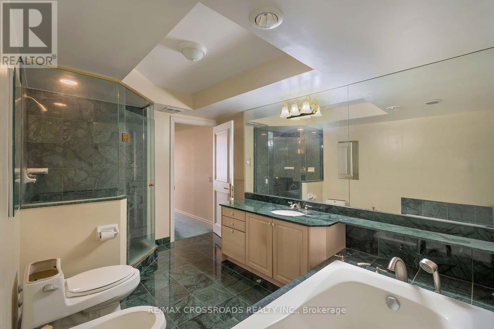 737 - 3600 Yonge Street, Toronto, Ontario  M4N 2N6 - Photo 34 - C12718832