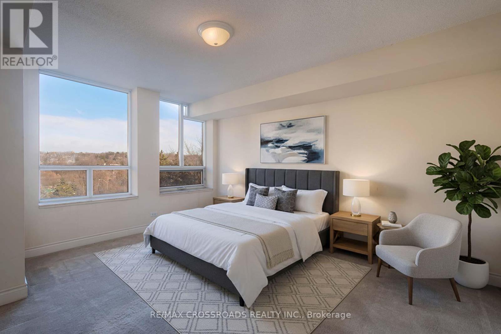 737 - 3600 Yonge Street, Toronto, Ontario  M4N 2N6 - Photo 37 - C12718832