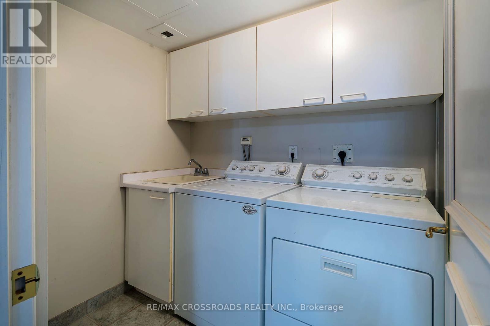 737 - 3600 Yonge Street, Toronto, Ontario  M4N 2N6 - Photo 41 - C12718832