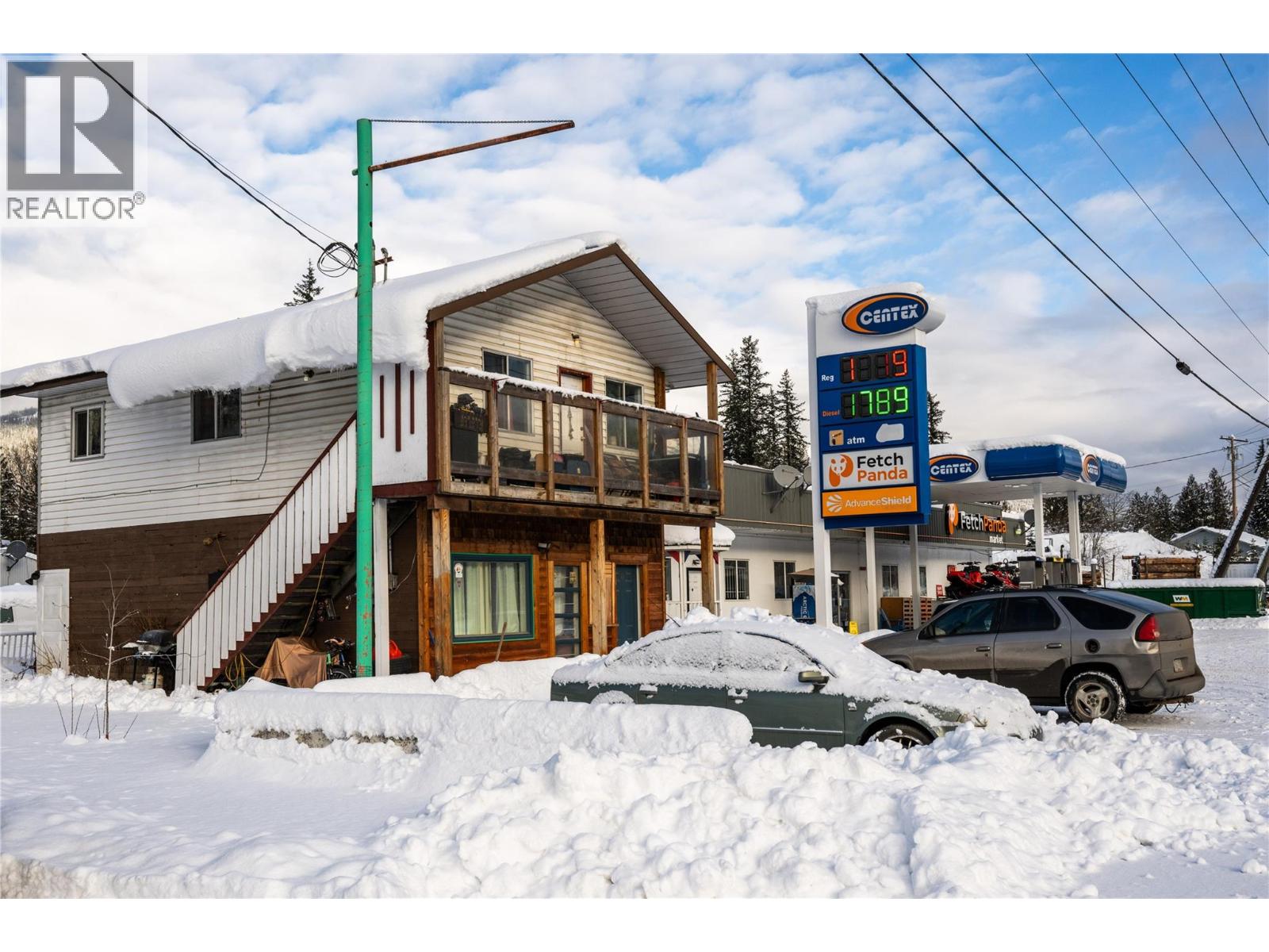 3643 Malakwa Road, Malakwa, British Columbia  V0E 2J0 - Photo 2 - 10373801