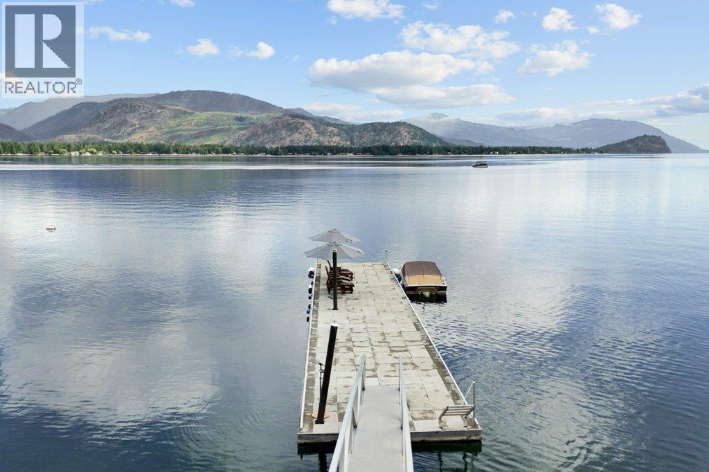 957 Garroway Road, Sorrento, British Columbia  V0E 2W0 - Photo 4 - 10371245