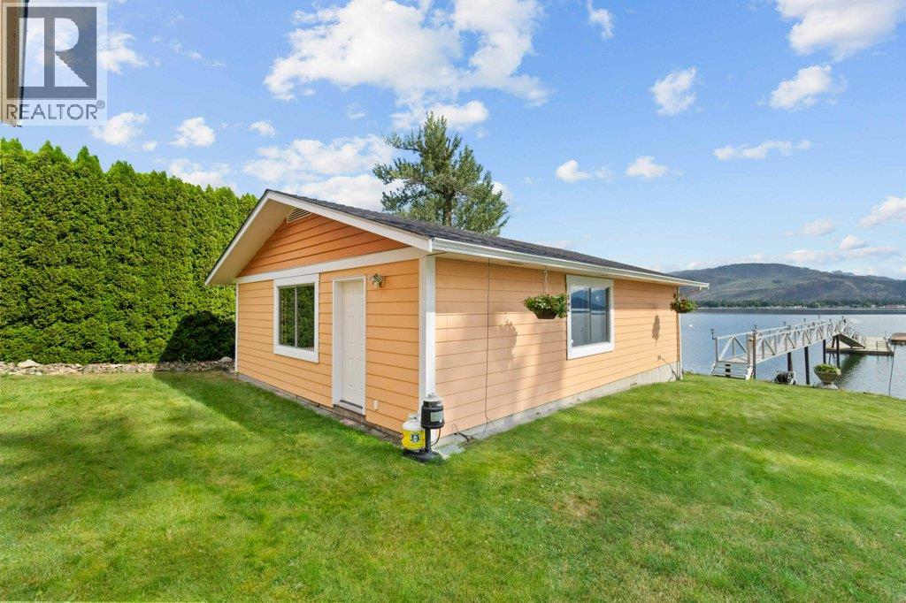 957 Garroway Road, Sorrento, British Columbia  V0E 2W0 - Photo 46 - 10371245