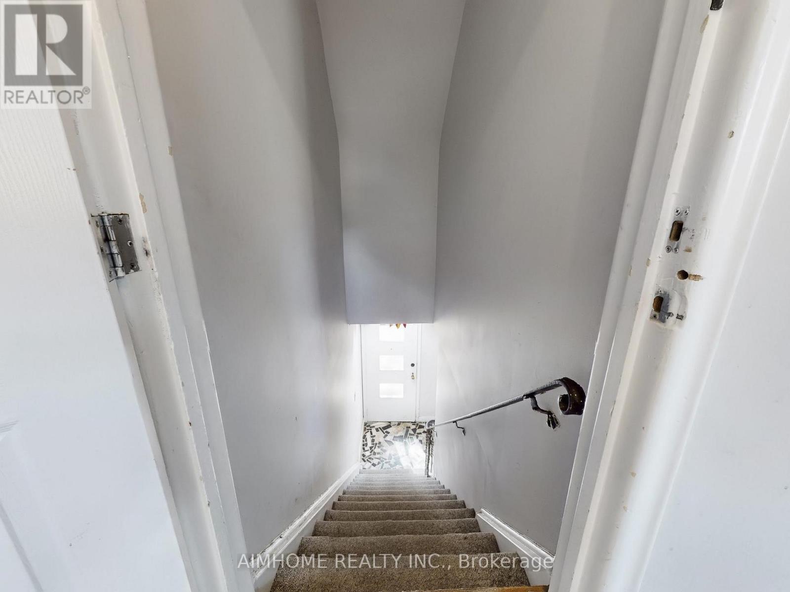61 Talbot Road, Toronto, Ontario  M2M 1S1 - Photo 21 - C12726352