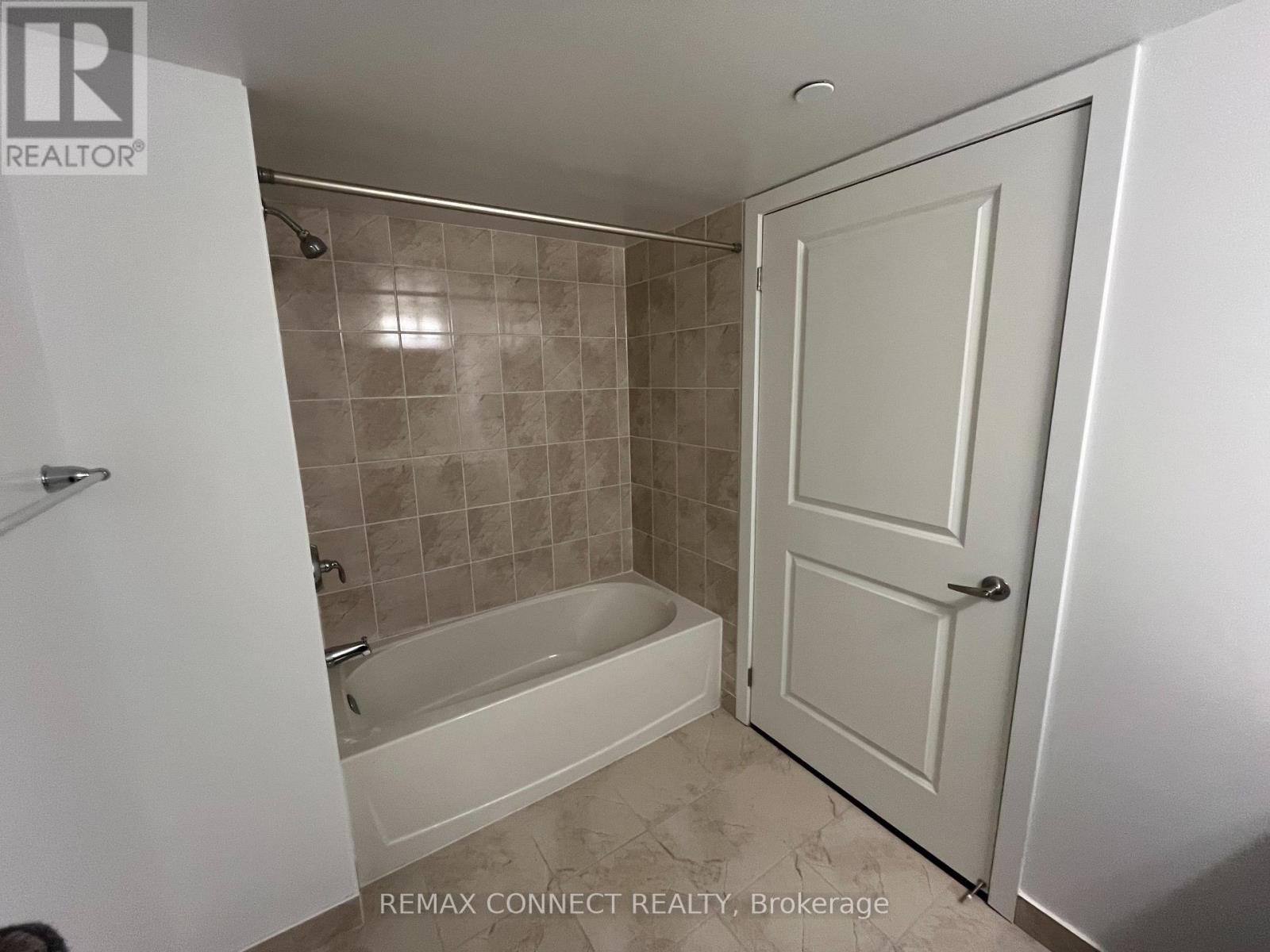 809 - 1255 Bayly Street, Pickering, Ontario  L1W 0C3 - Photo 8 - E12726354