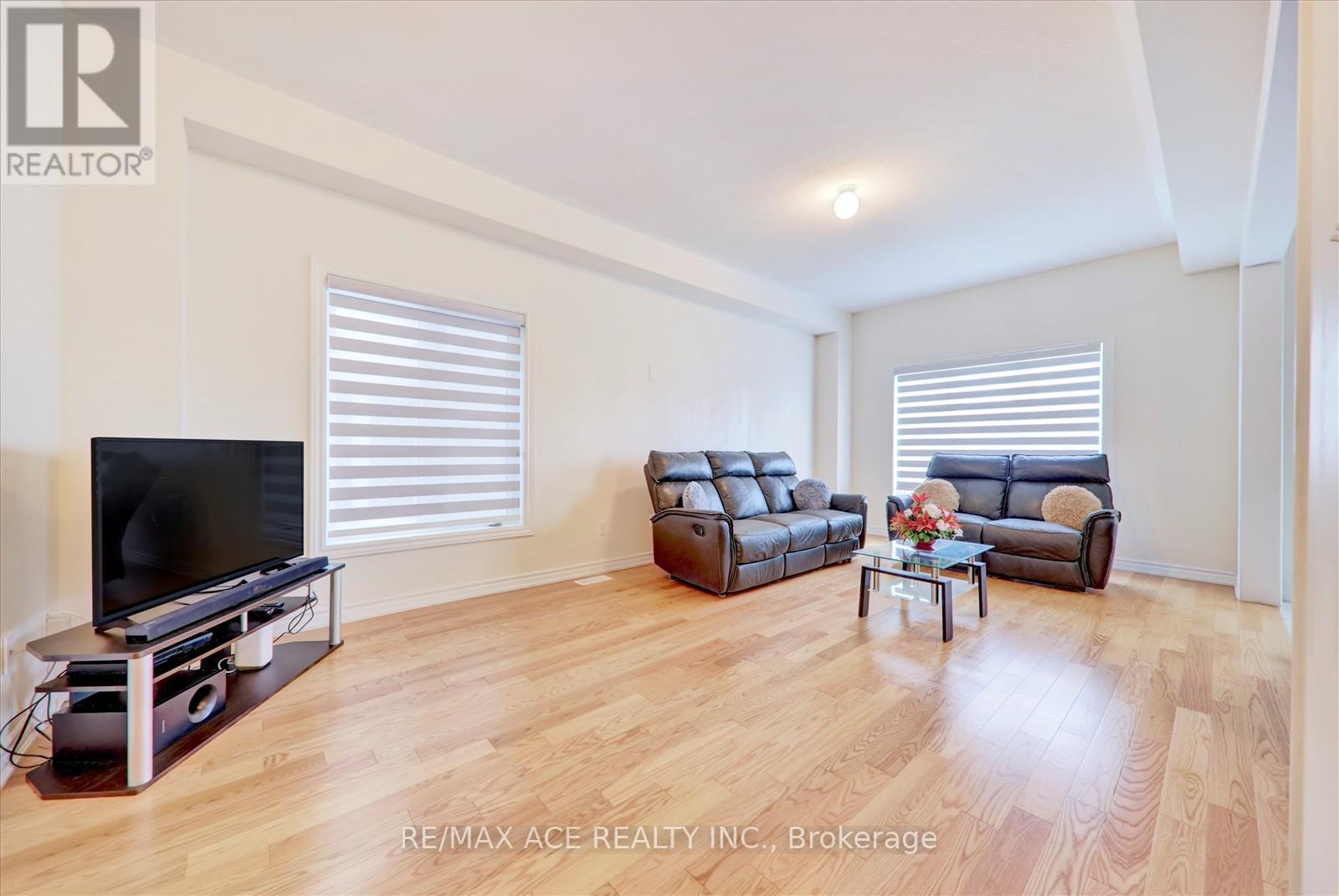 1097 Cameo Street, Pickering, Ontario  L1X 0L7 - Photo 9 - E12726364