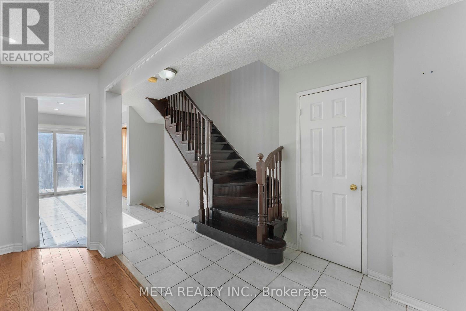 1 Cameron Glen Boulevard, Toronto, Ontario  M1C 5A8 - Photo 5 - E12726374