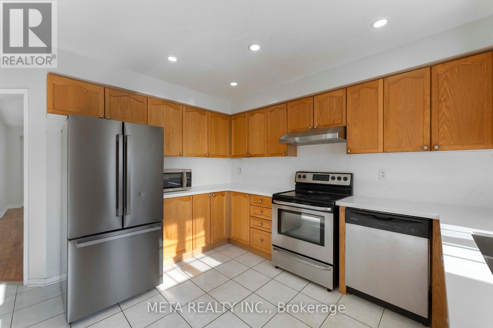 1 Cameron Glen Boulevard, Toronto, Ontario  M1C 5A8 - Photo 7 - E12726374