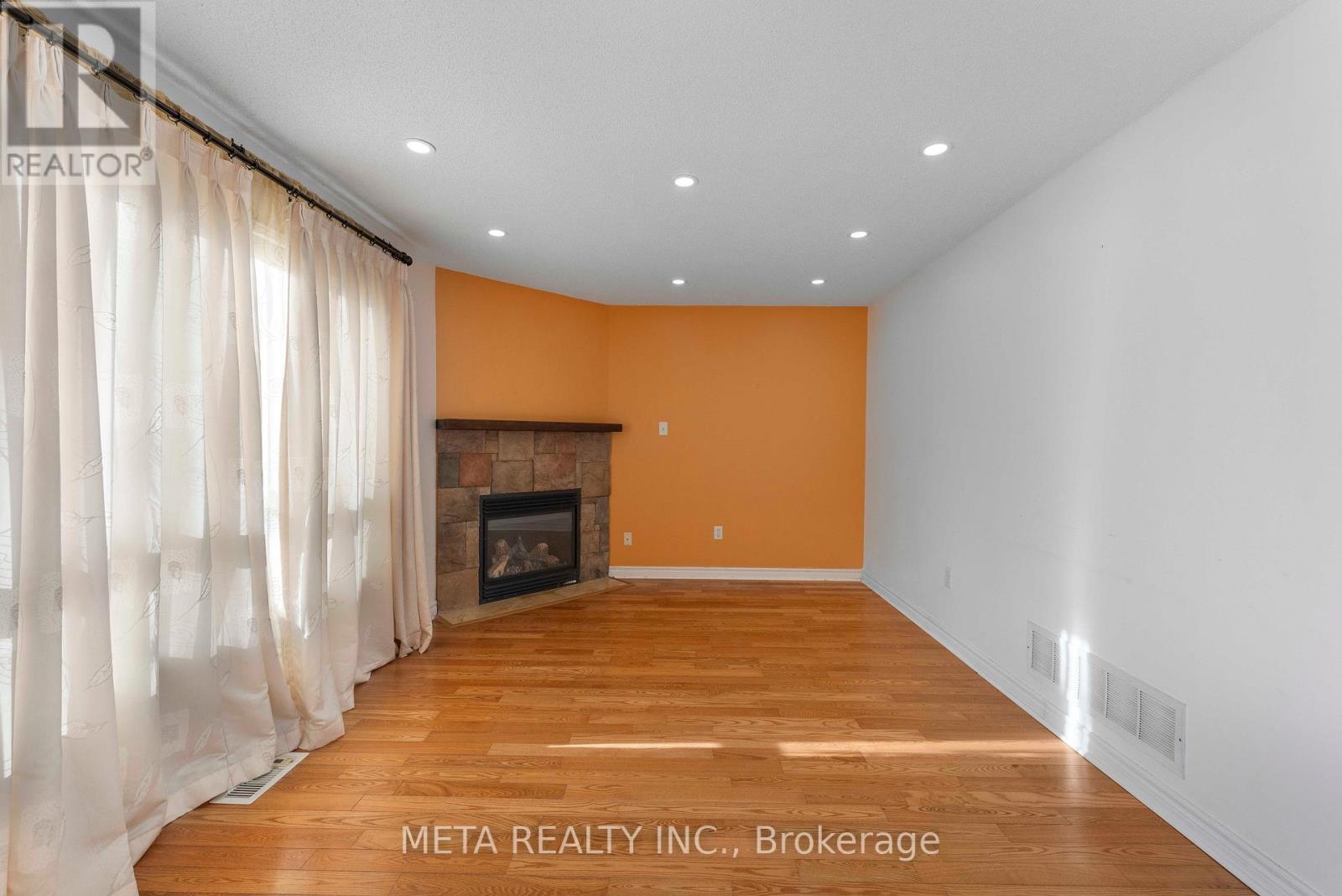 1 Cameron Glen Boulevard, Toronto, Ontario  M1C 5A8 - Photo 8 - E12726374