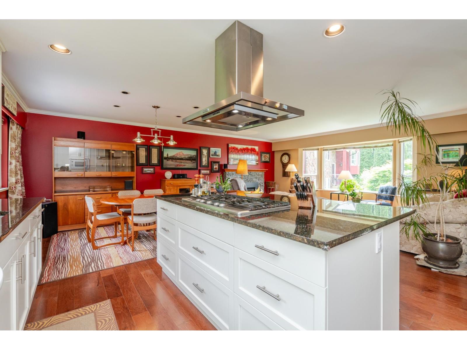 9756 Crown Crescent, Surrey, British Columbia  V3V 6H9 - Photo 13 - R3082769