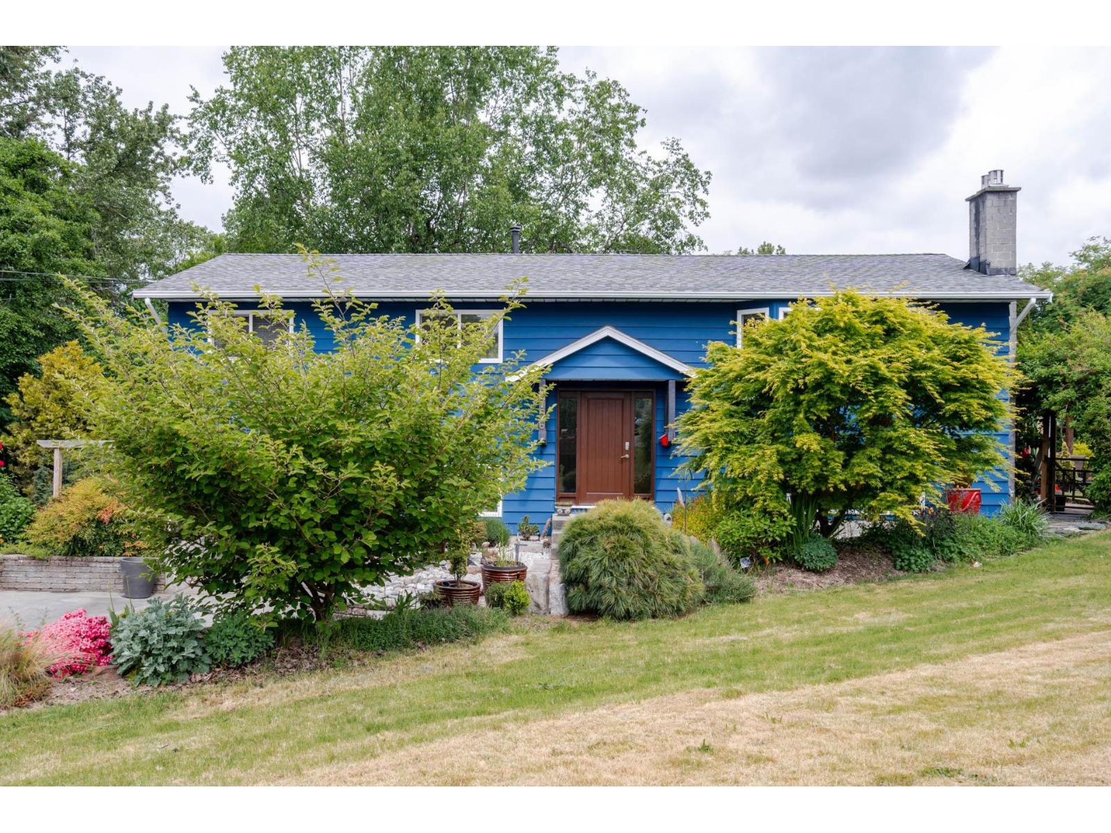 9756 Crown Crescent, Surrey, British Columbia  V3V 6H9 - Photo 2 - R3082769