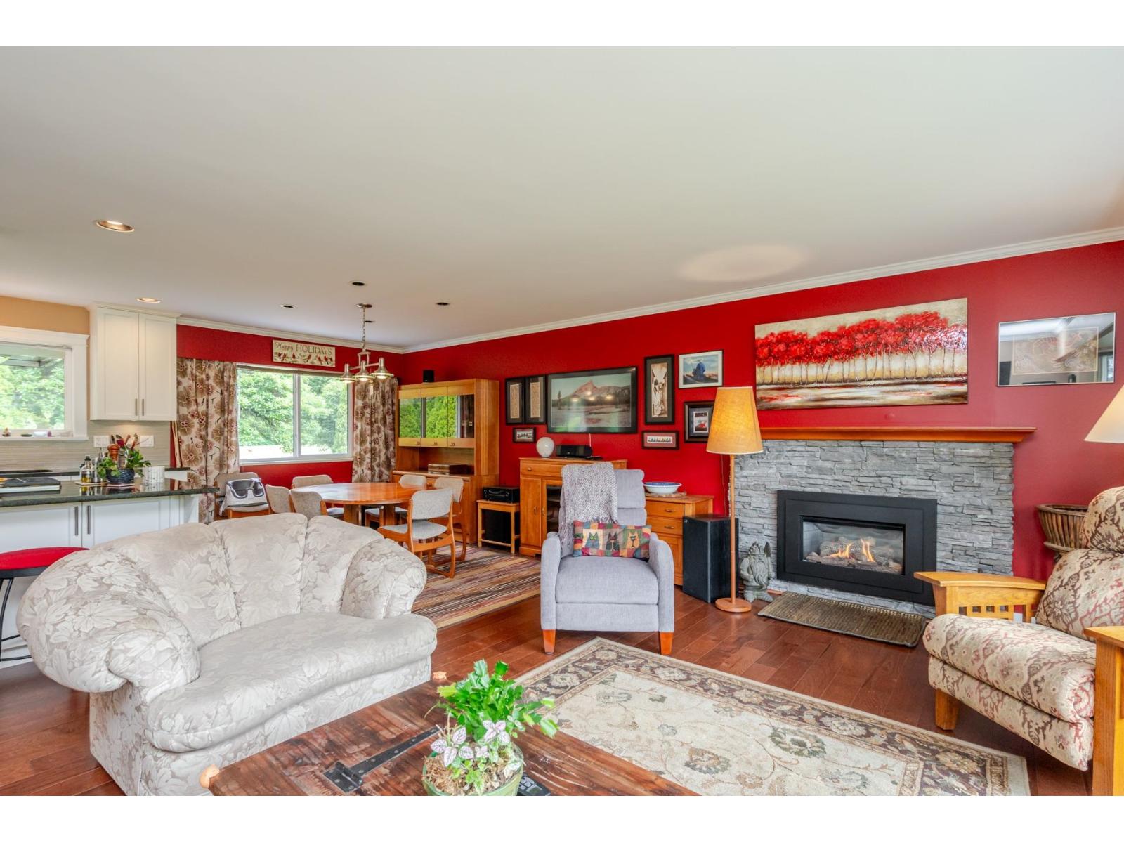 9756 Crown Crescent, Surrey, British Columbia  V3V 6H9 - Photo 5 - R3082769