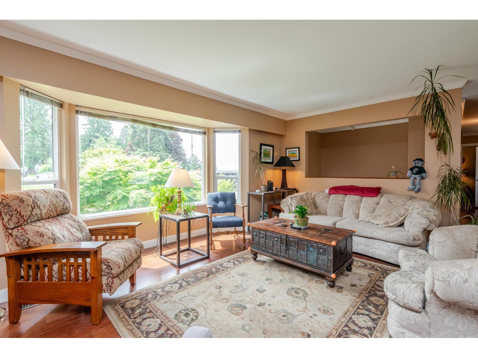 9756 Crown Crescent, Surrey, British Columbia  V3V 6H9 - Photo 7 - R3082769