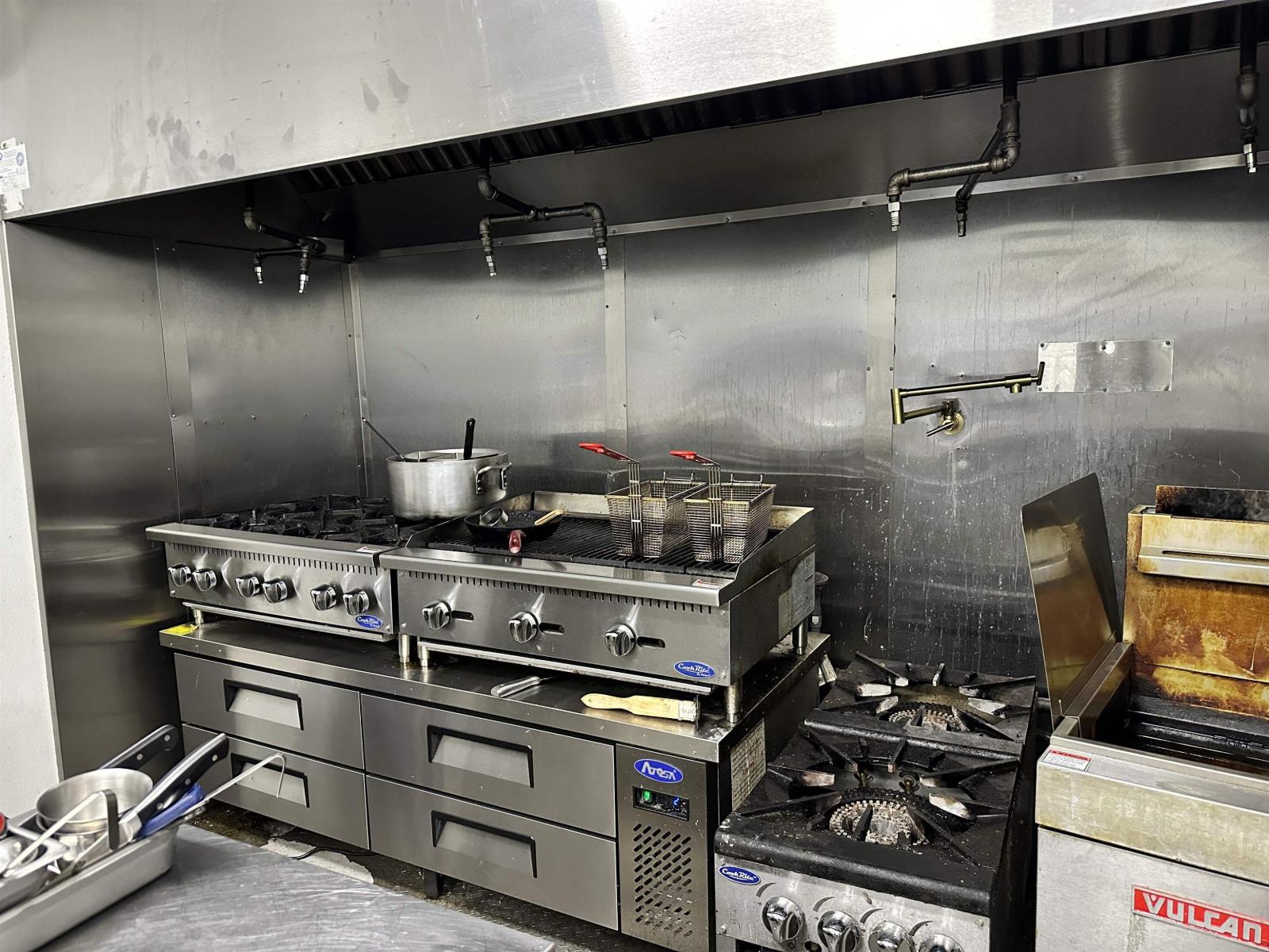 13565 King George Boulevard, Surrey, British Columbia  V3T 2V1 - Photo 12 - C8075507