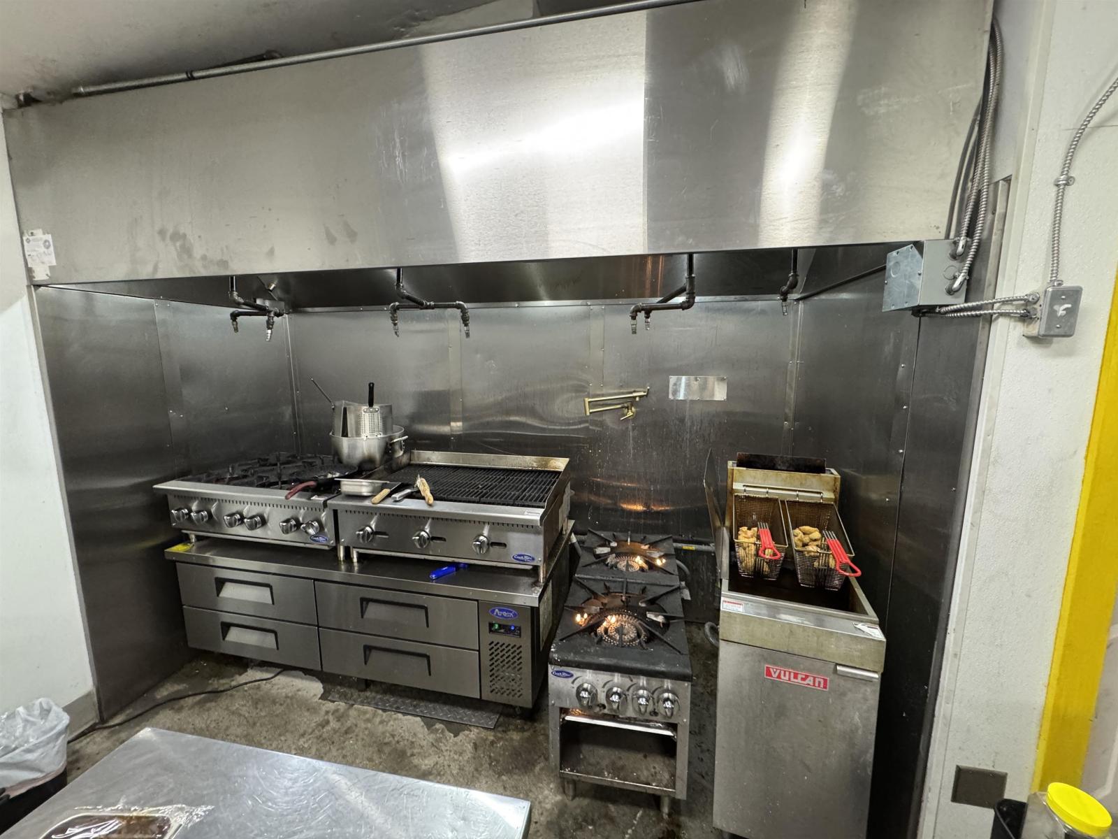 13565 King George Boulevard, Surrey, British Columbia  V3T 2V1 - Photo 14 - C8075507