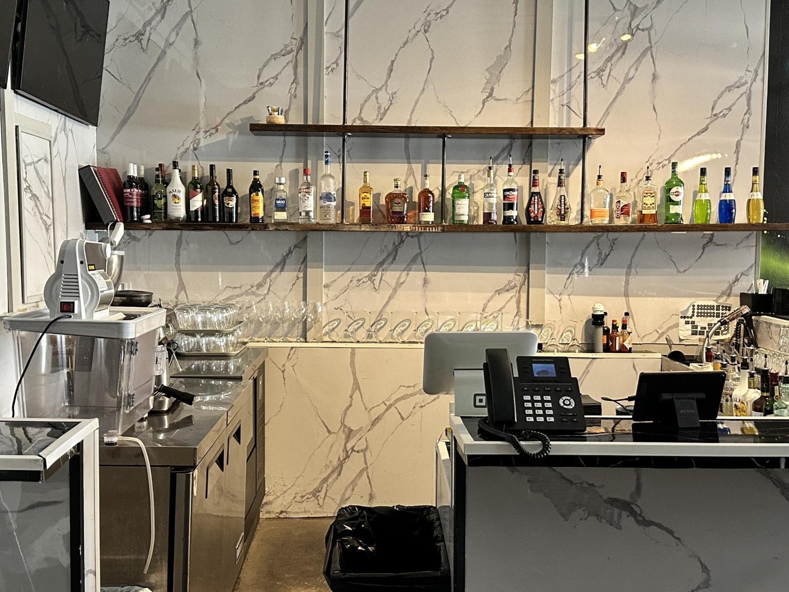 13565 King George Boulevard, Surrey, British Columbia  V3T 2V1 - Photo 4 - C8075507