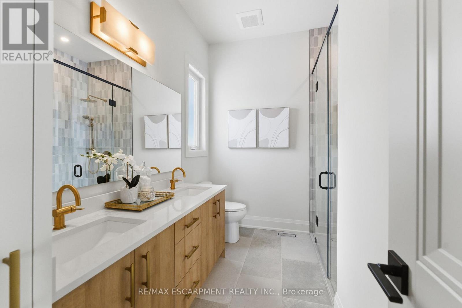 15 Oakley Drive, Niagara-On-The-Lake, Ontario  L0S 1J0 - Photo 18 - X12725060