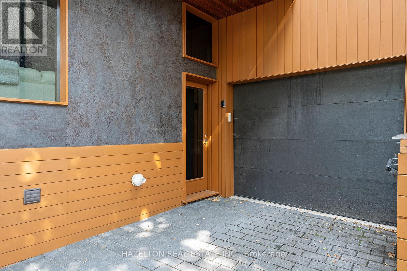 32 Regal Road, Toronto, Ontario  M6H 2J7 - Photo 3 - W12726328