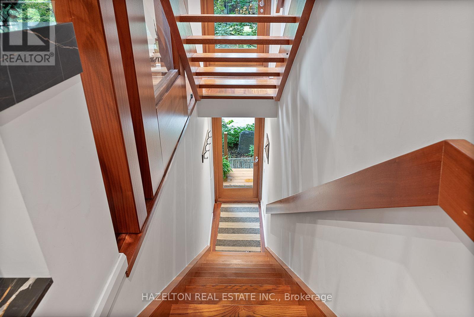 32 Regal Road, Toronto, Ontario  M6H 2J7 - Photo 4 - W12726328