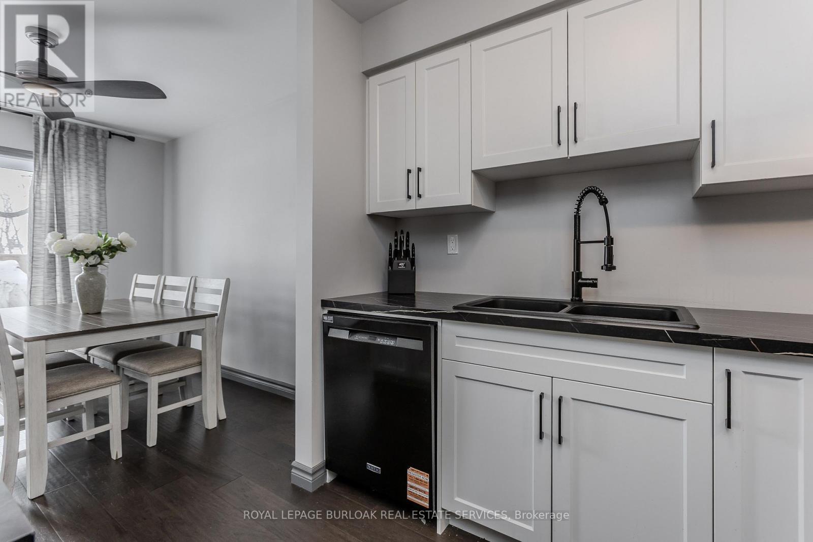 18 - 2185 Fairchild Boulevard, Burlington, Ontario  L7P 3P6 - Photo 8 - W12726340