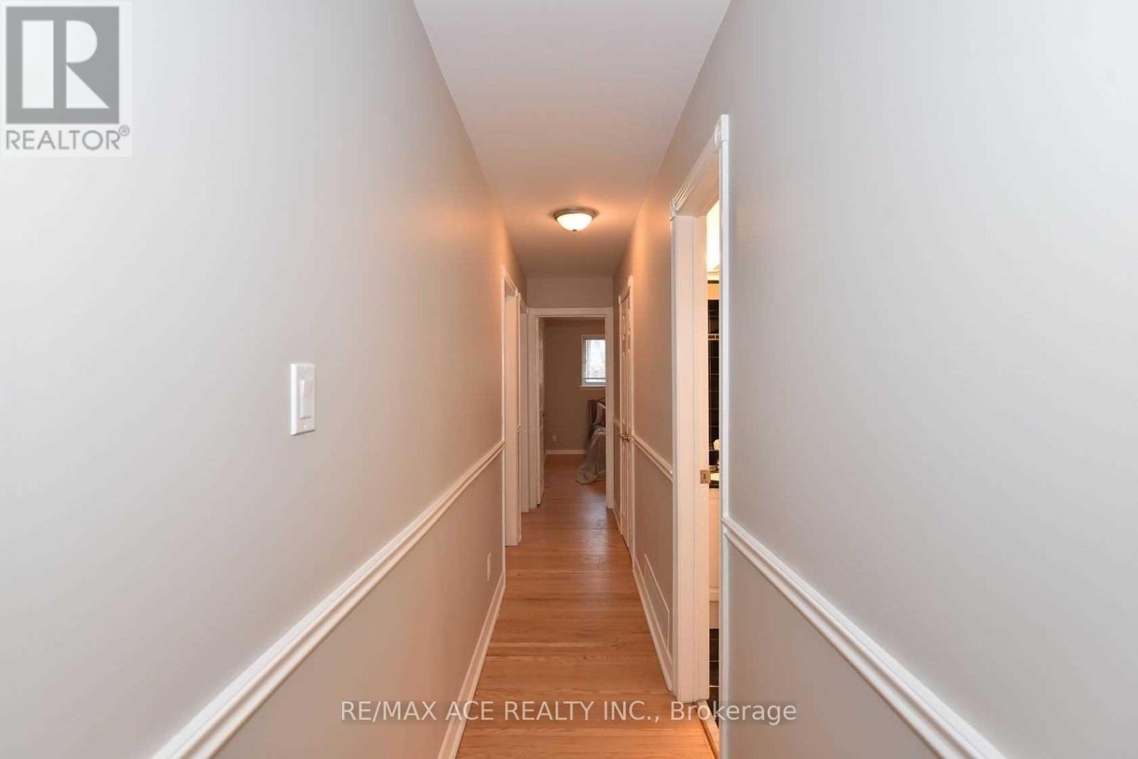 1247 Playford Road, Mississauga, Ontario  L5J 3V9 - Photo 15 - W12726342