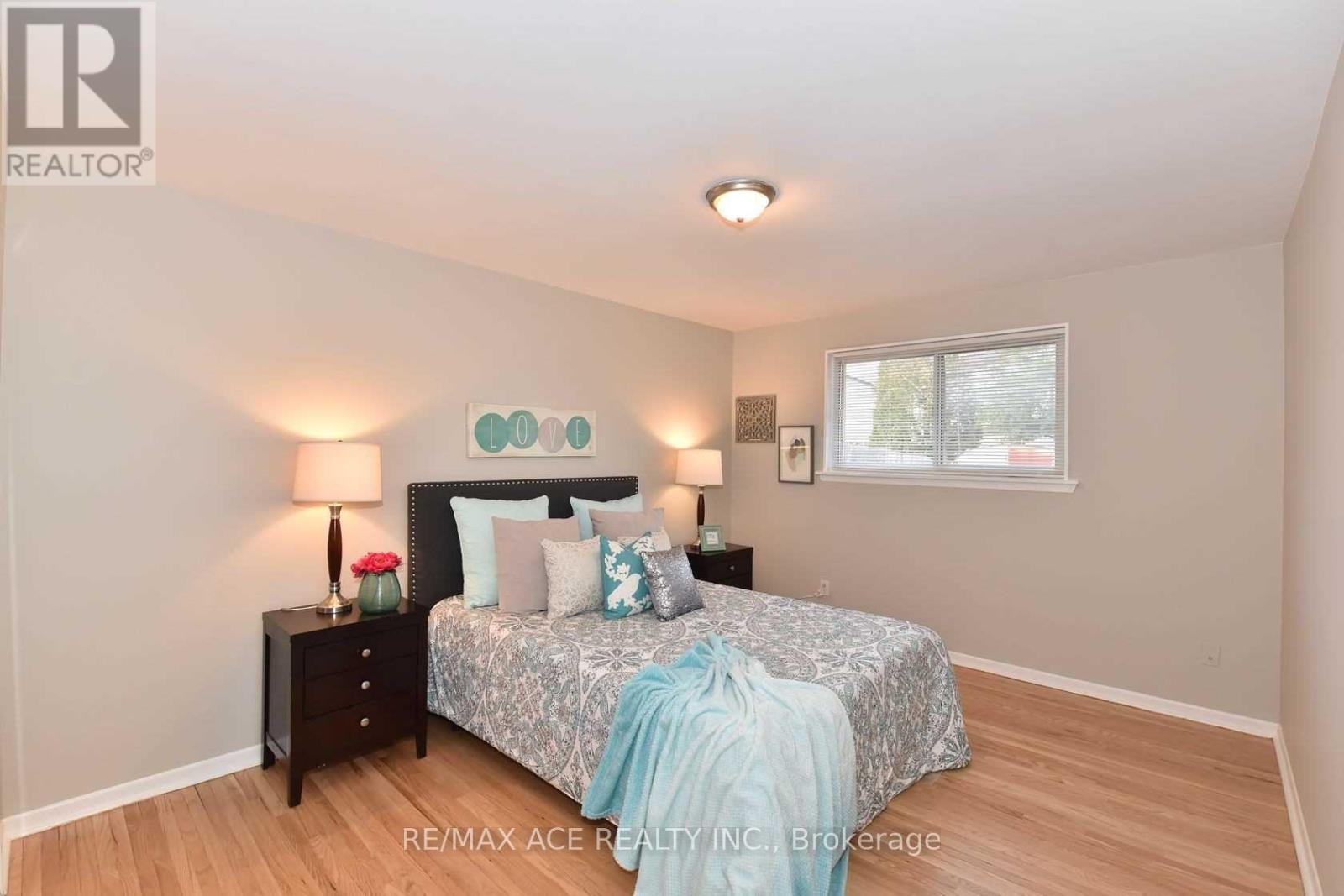 1247 Playford Road, Mississauga, Ontario  L5J 3V9 - Photo 16 - W12726342