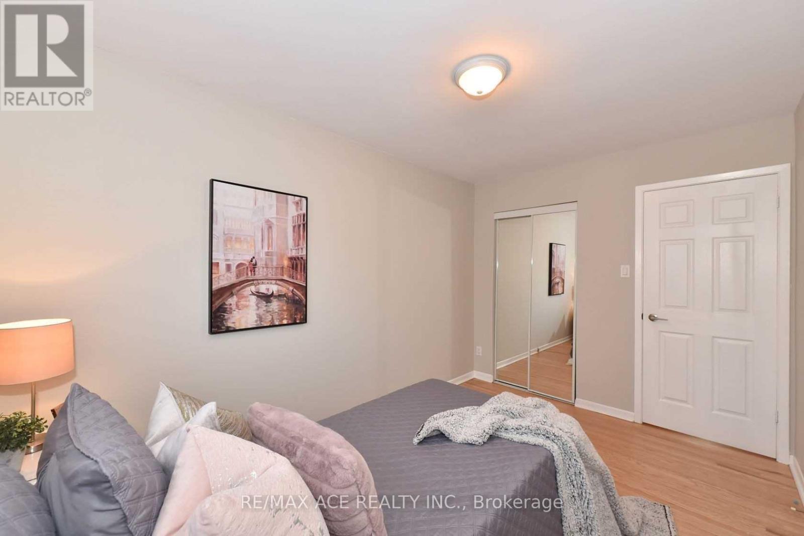 1247 Playford Road, Mississauga, Ontario  L5J 3V9 - Photo 20 - W12726342
