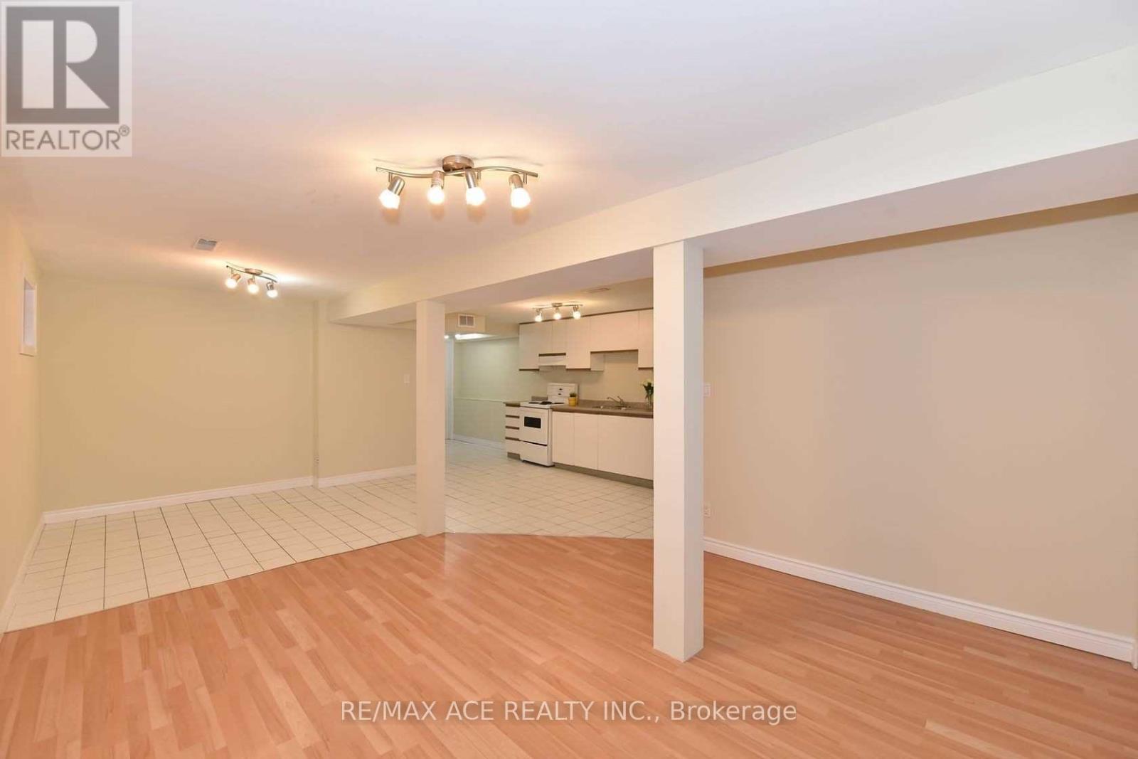 1247 Playford Road, Mississauga, Ontario  L5J 3V9 - Photo 27 - W12726342