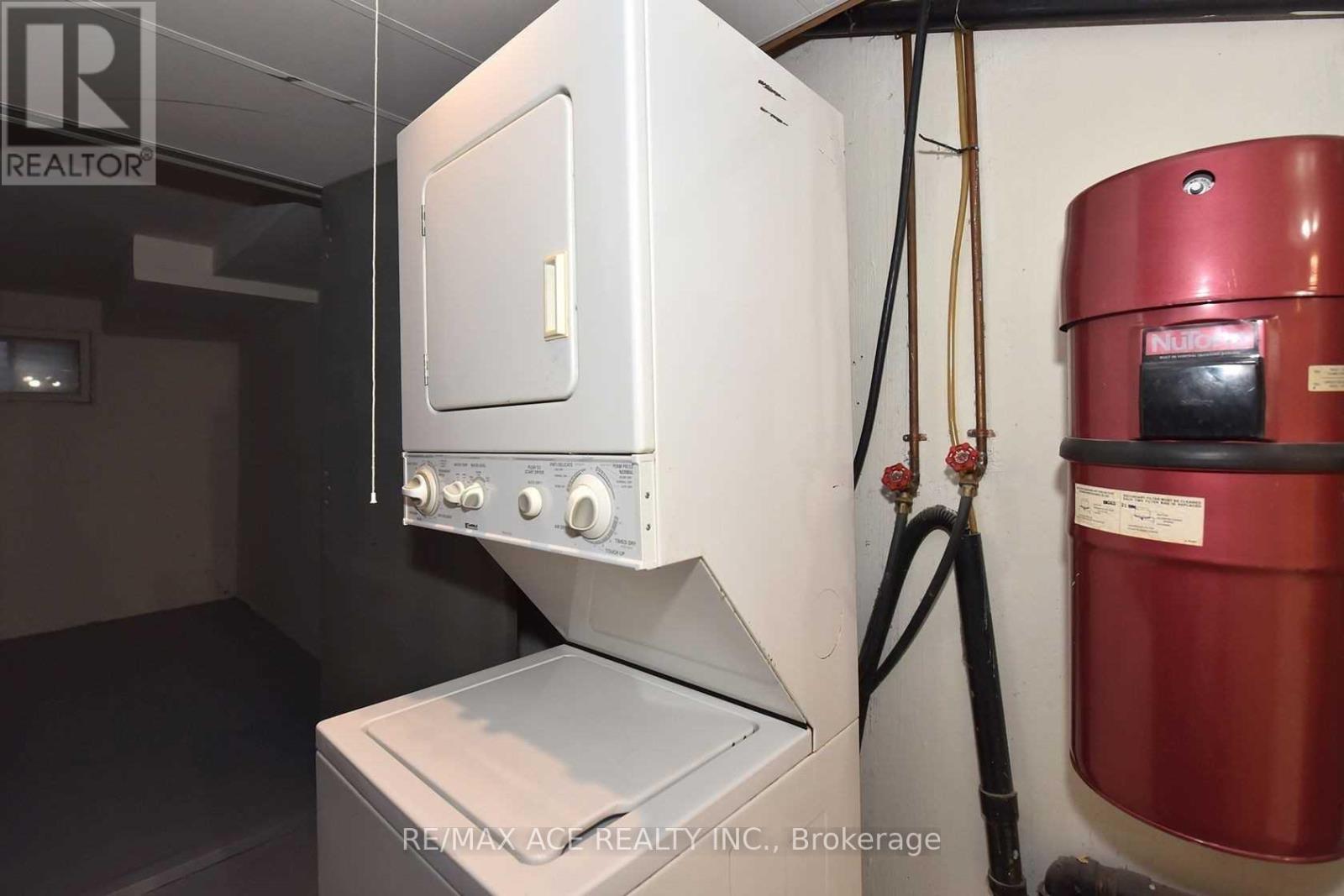 1247 Playford Road, Mississauga, Ontario  L5J 3V9 - Photo 30 - W12726342