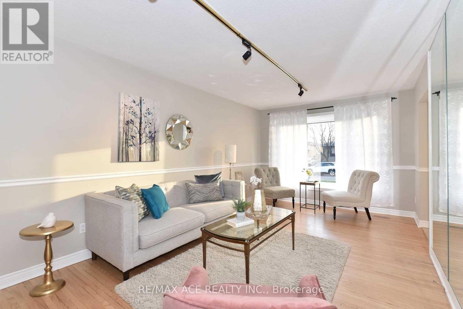 1247 Playford Road, Mississauga, Ontario  L5J 3V9 - Photo 6 - W12726342