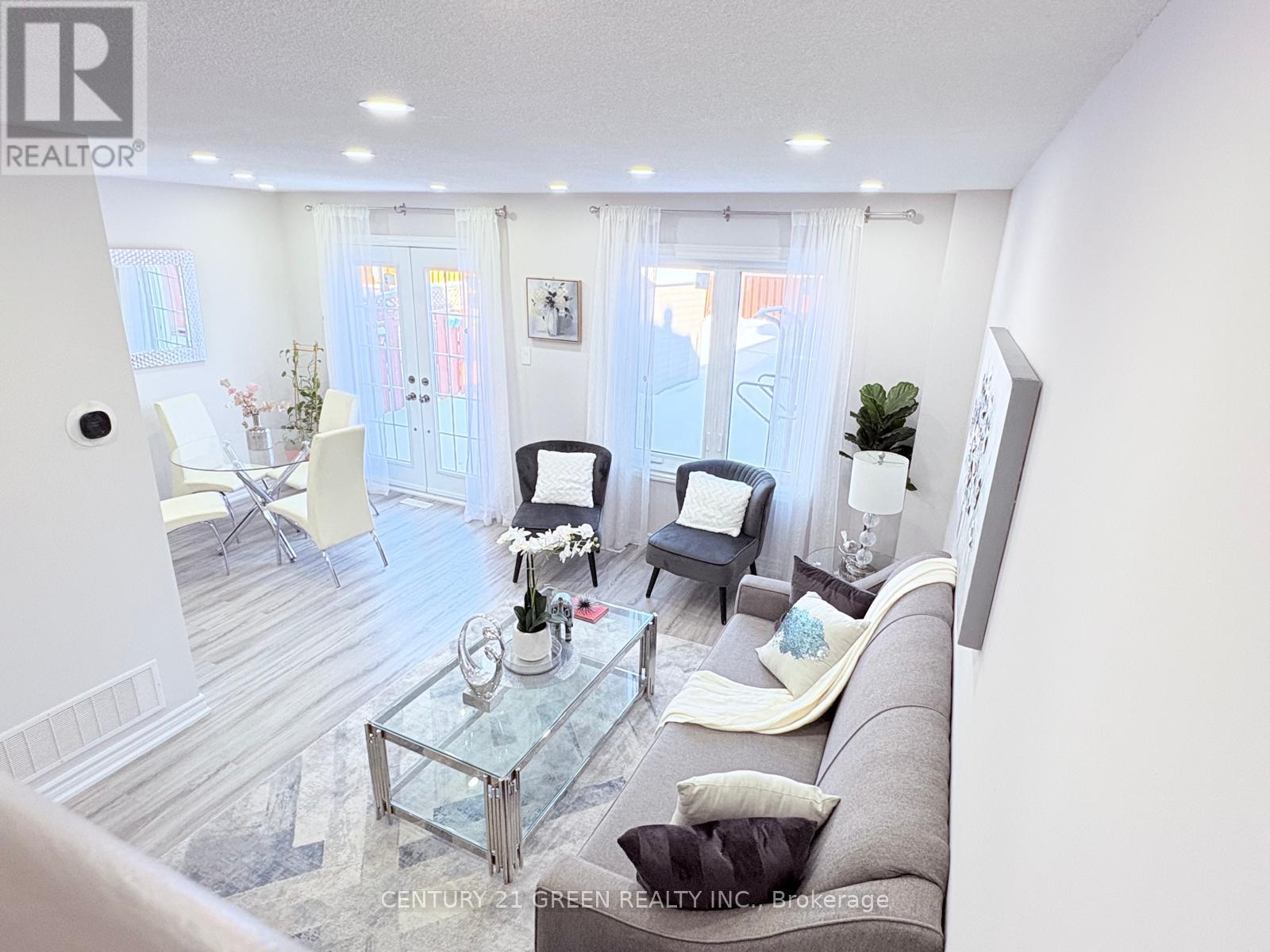 66 Millstone Drive, Brampton, Ontario  L6Y 4P8 - Photo 6 - W12726382